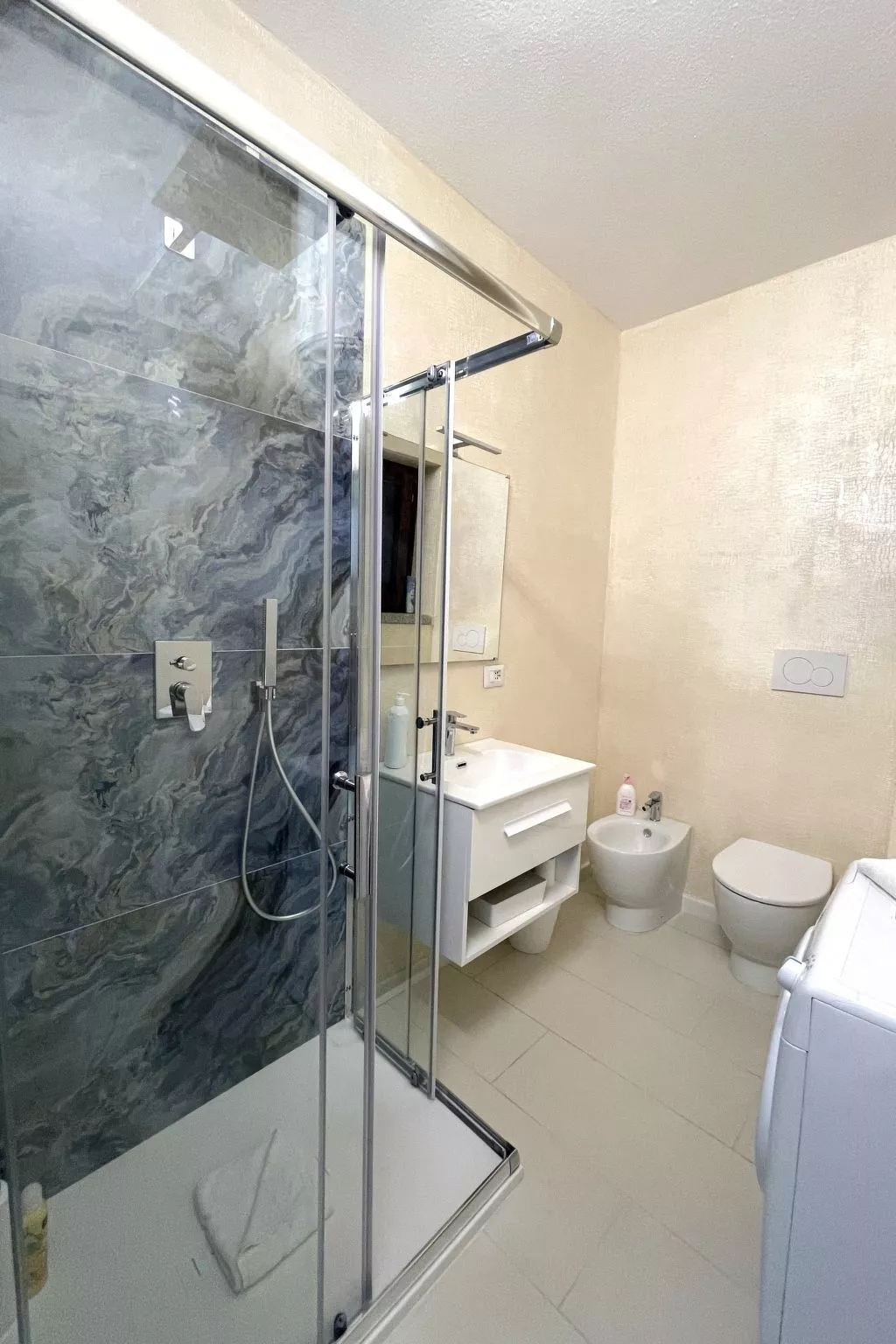 Wohnung "Alter Olivenbaum" mit Garten - Image-tags.info