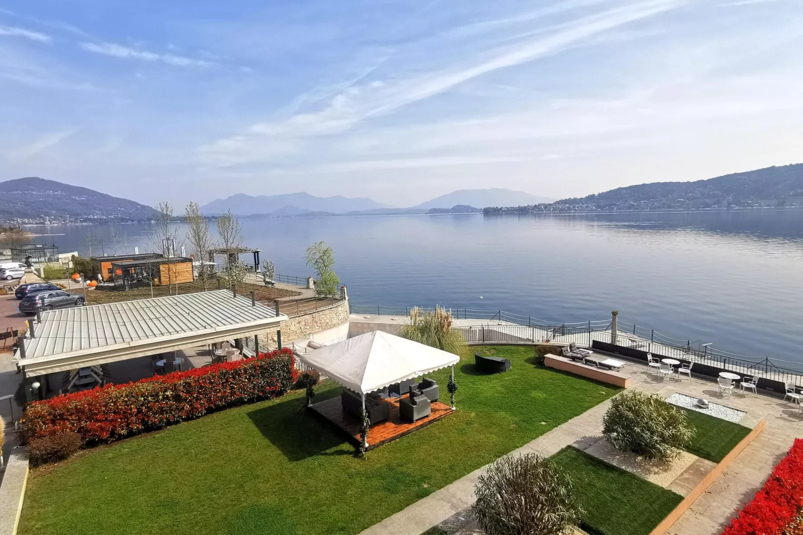 Residence Antico Verbano Meina-Trilo 5-Tuinen zomer