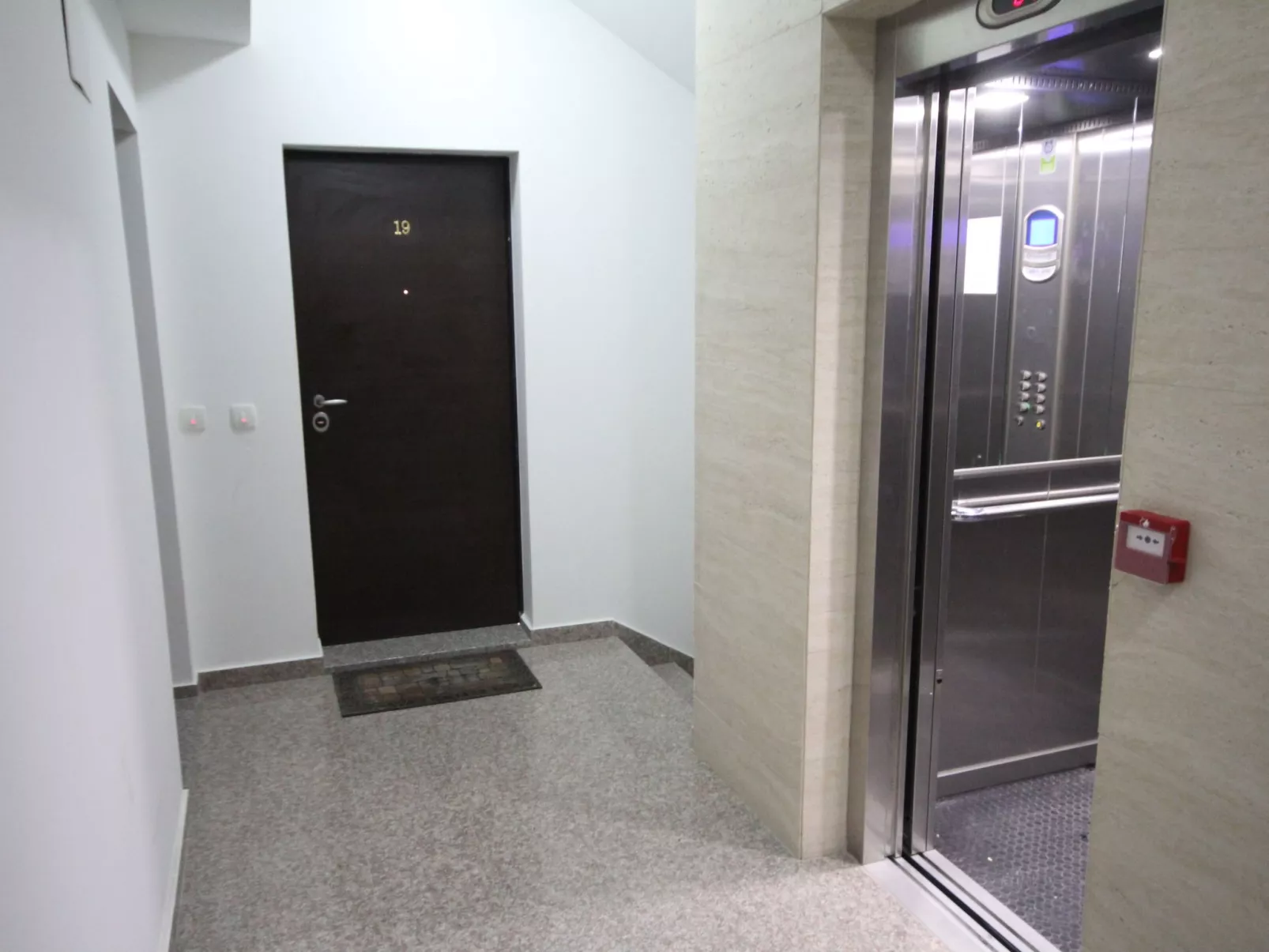 Für 4 Personen ca. 45 m&sup2; in Budva, Adriaküste Montenegro (Küste um Budva)-Image-tags.info