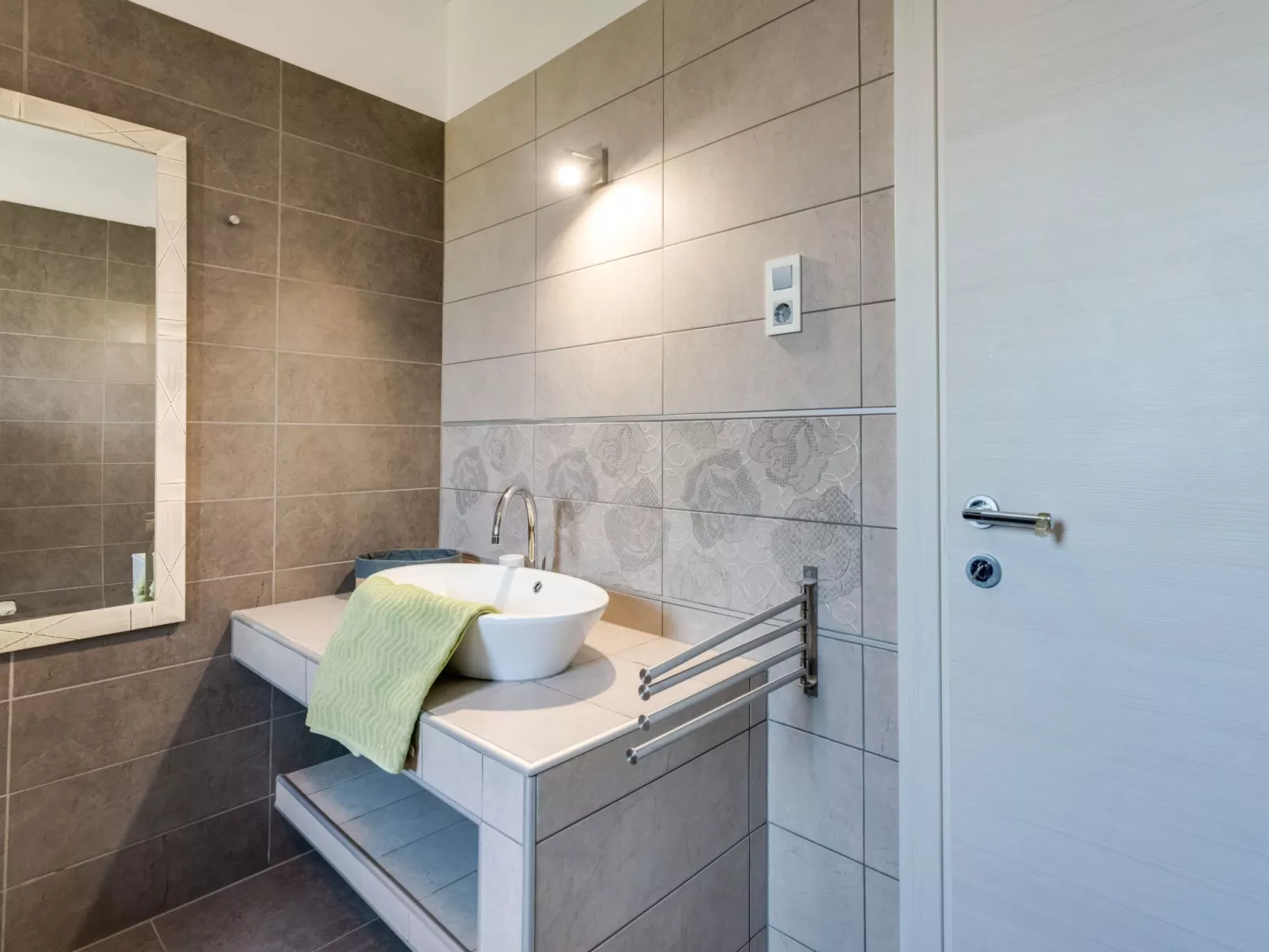 Villa "View" mit Blick auf das Wasser - Image-tags.info