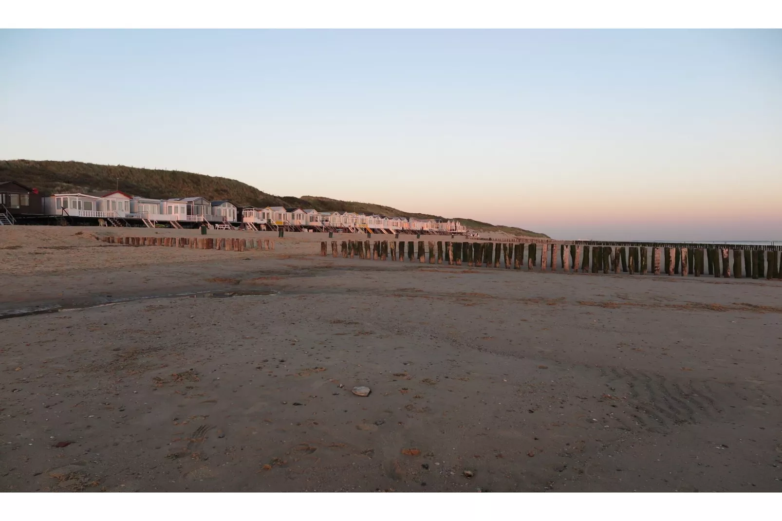 Slaapstrandhuisje - Strand dishoek 68  Dishoek-Sfeer