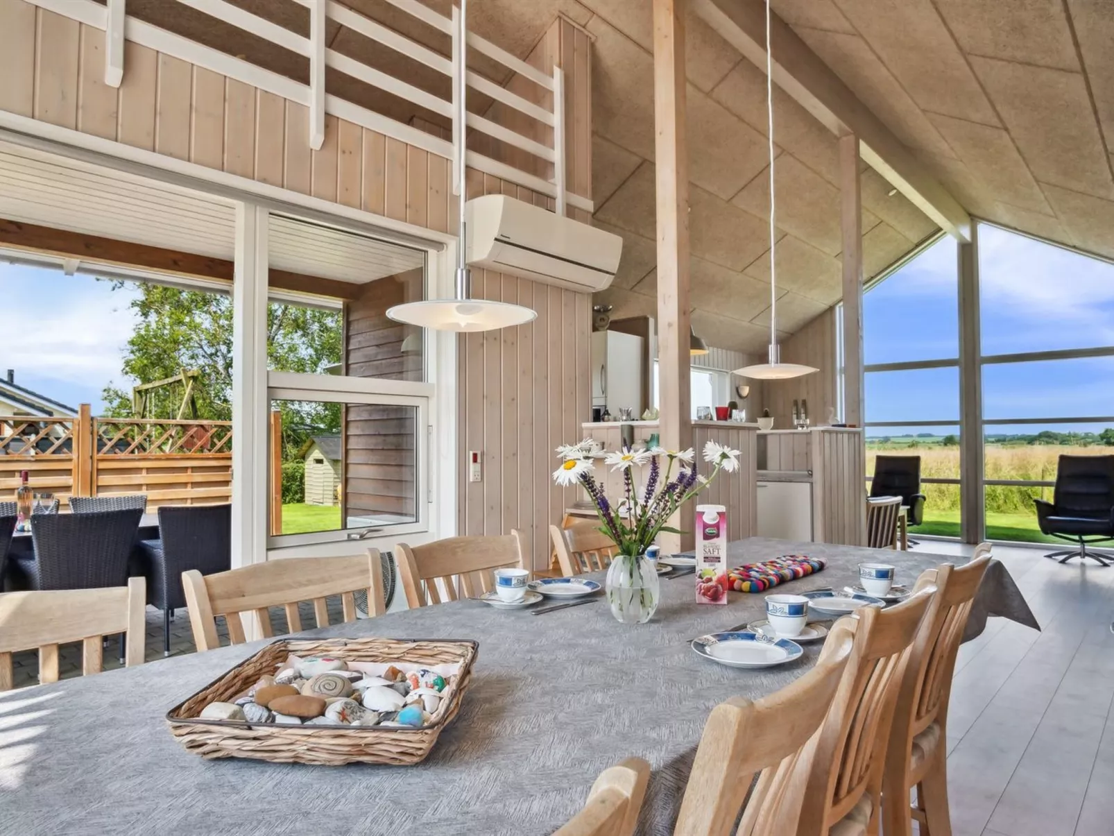 "Neno" - 100m from the sea-Binnen