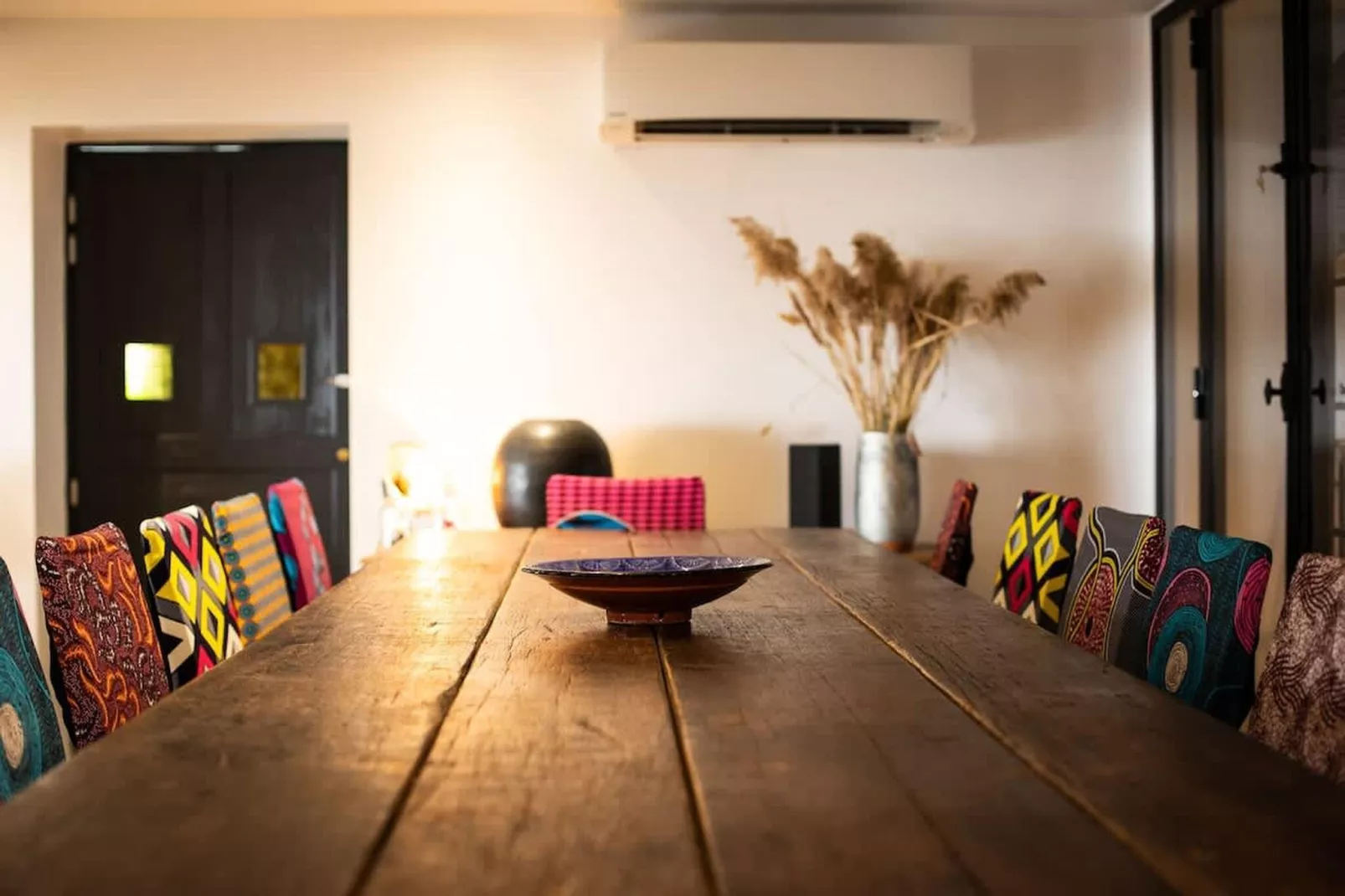 Charmant Mas Provençal avec piscine et jacuzzis-Eetkamer