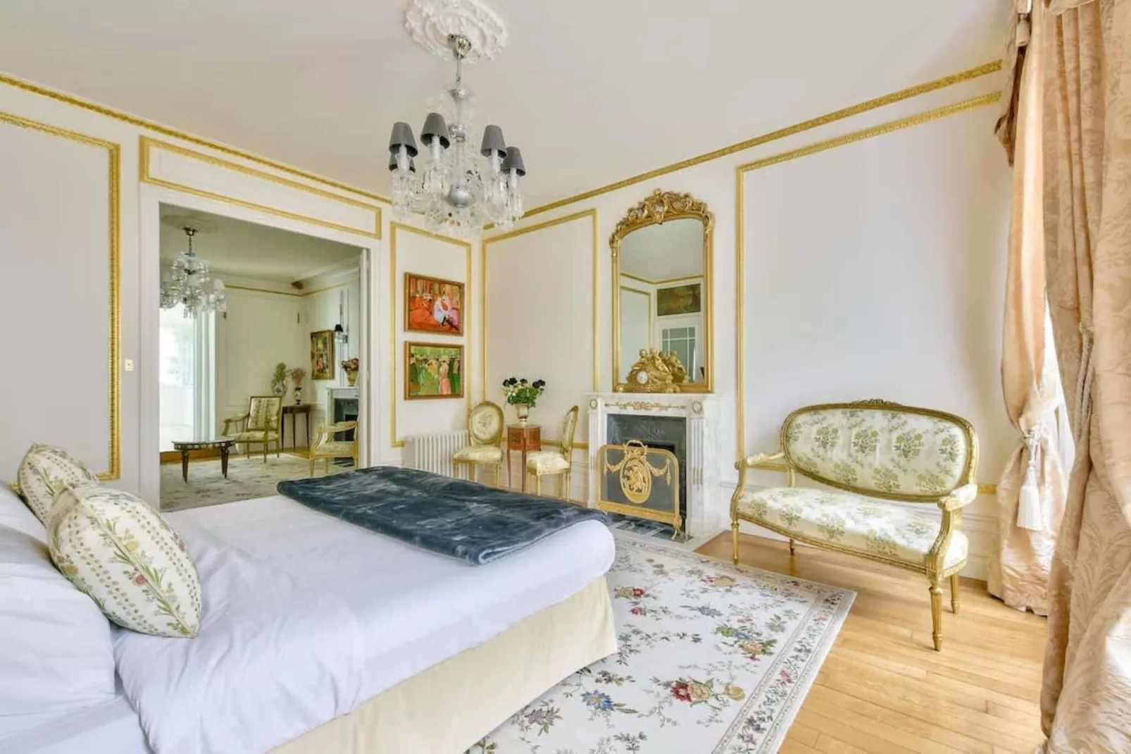 Noble demeure de luxe en plein coeur de Paris-Slaapkamer