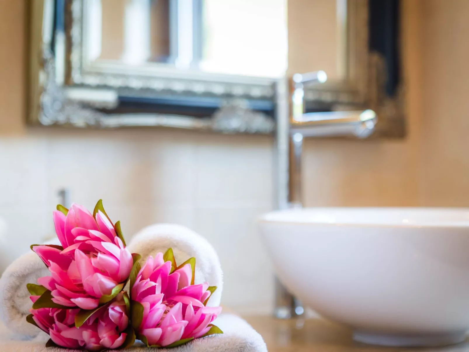 Villa Kamenica  im mediterranen Stil mit Innen- und Außenpool - Image-tags.info