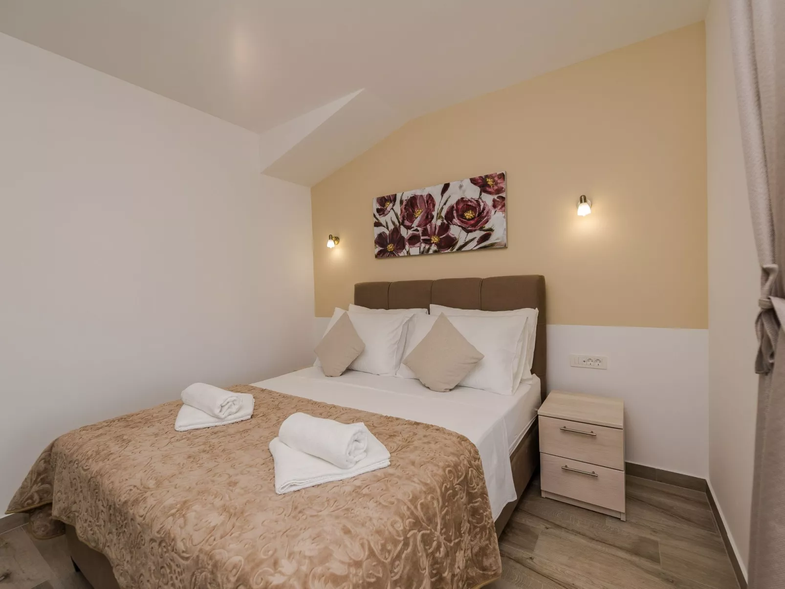 Neue Steinvilla mit beheiztem Pool in Strandnähe - Image-tags.info