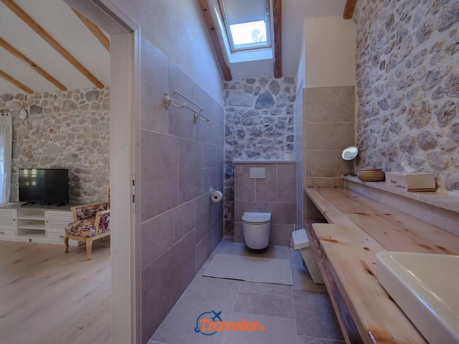 Schöne Steinvilla mit beheiztem Pool und Sauna - Image-tags.info