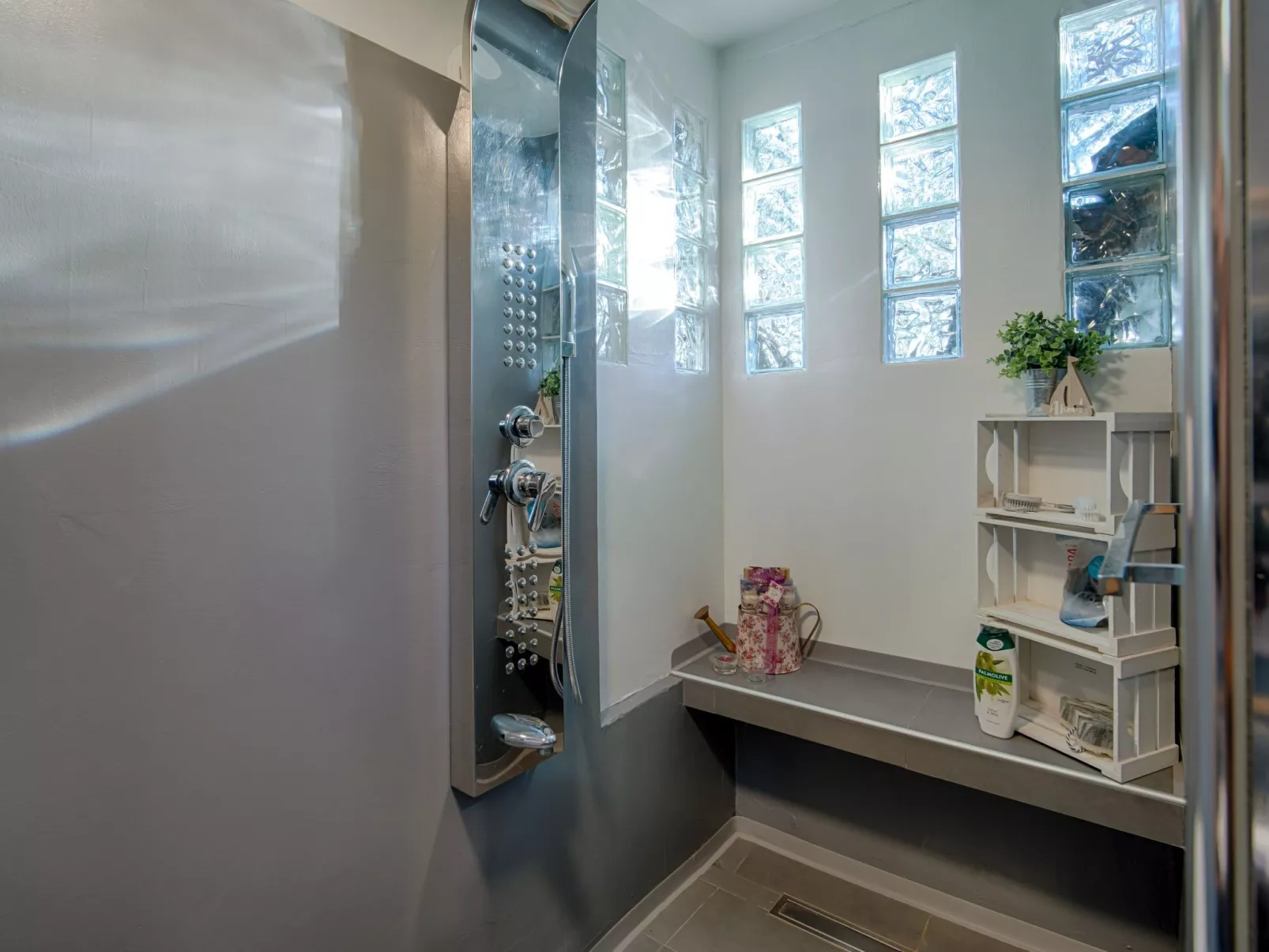 Haus mit Pool, 50 Meter vom Meer entfernt - Image-tags.info