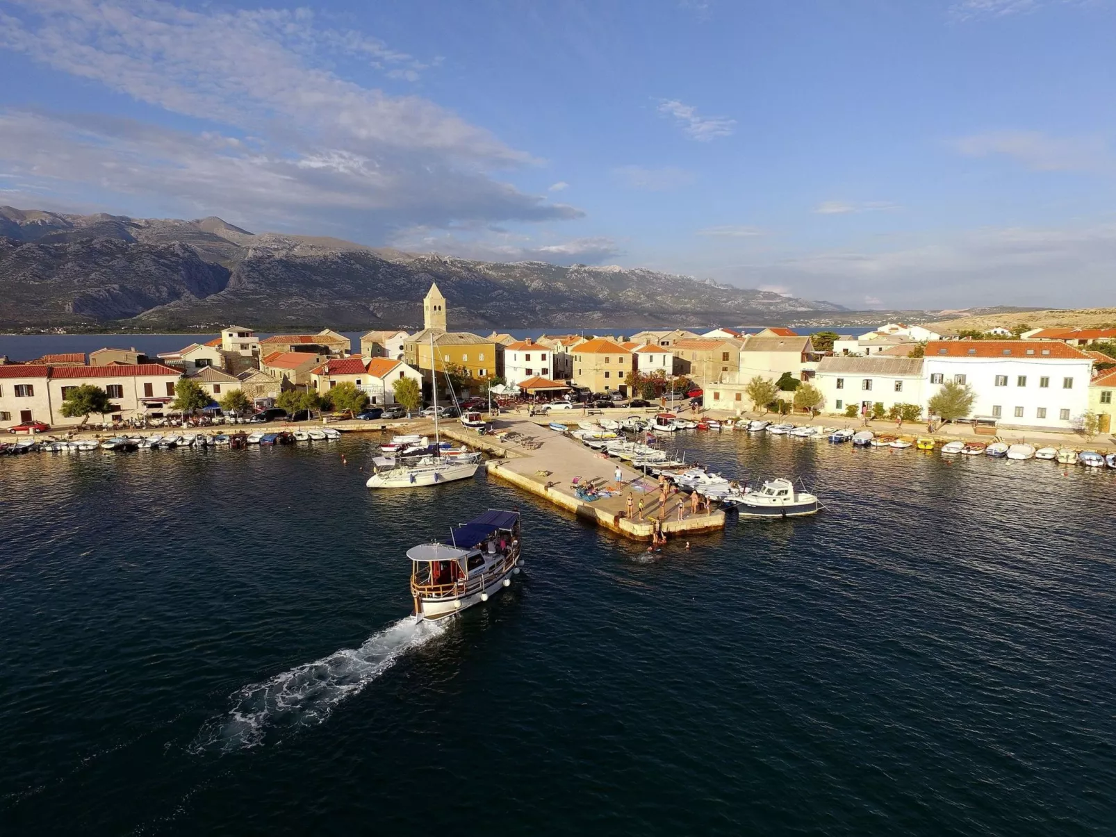 Mediterrane Villa, Pool, Panoramablick aufs Meer - Image-tags.info