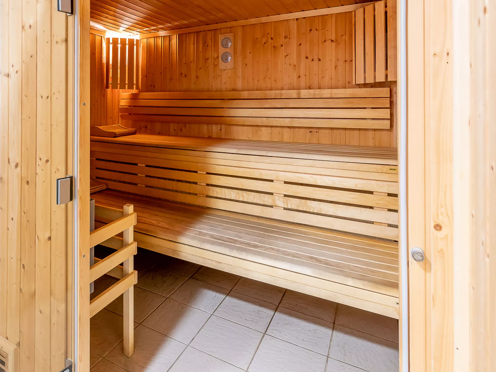 Les Rives du Lac-Binnen