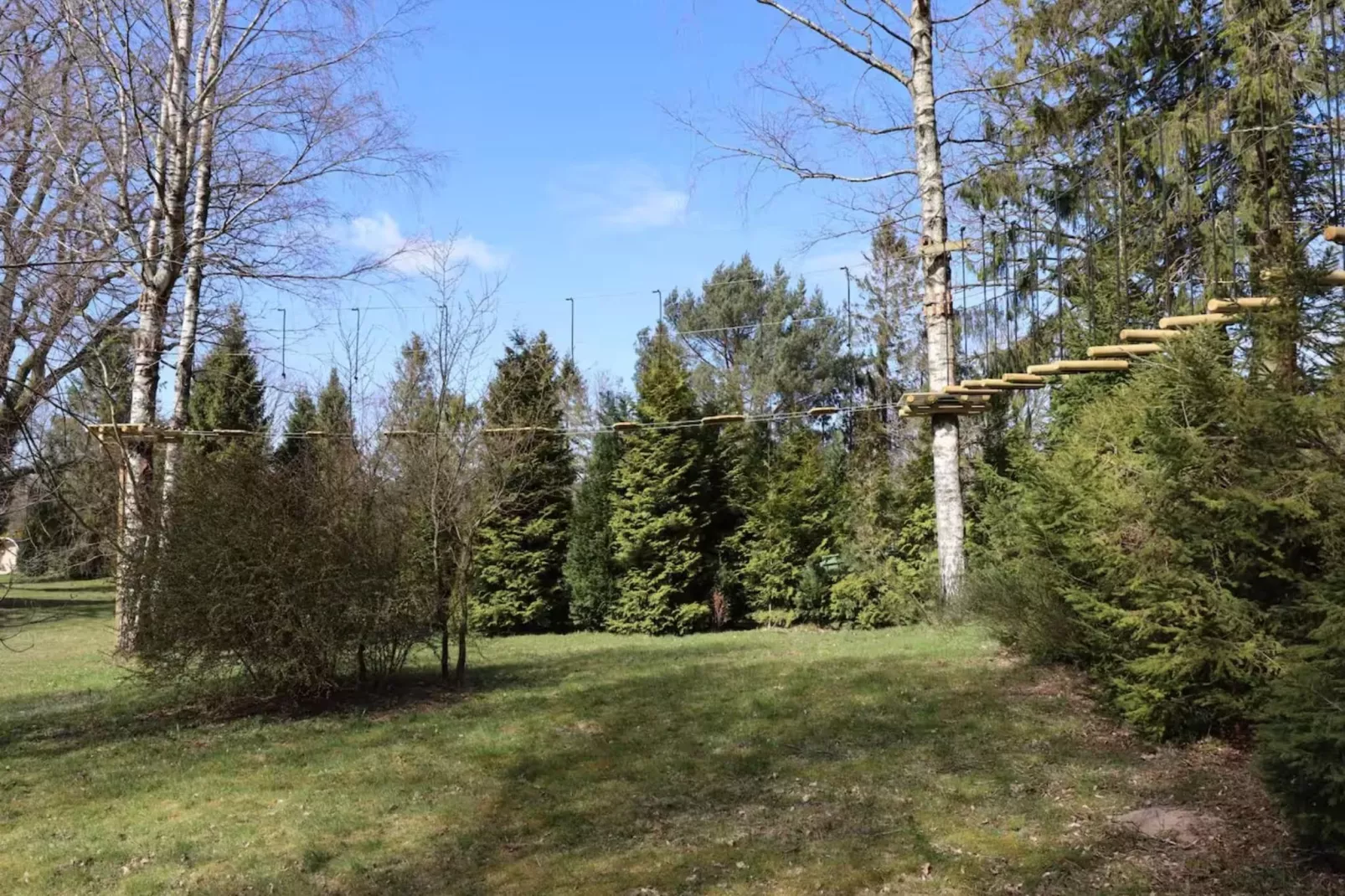 Dom wakacyjny w Sasinie dla max 10 osób - Tuinen zomer