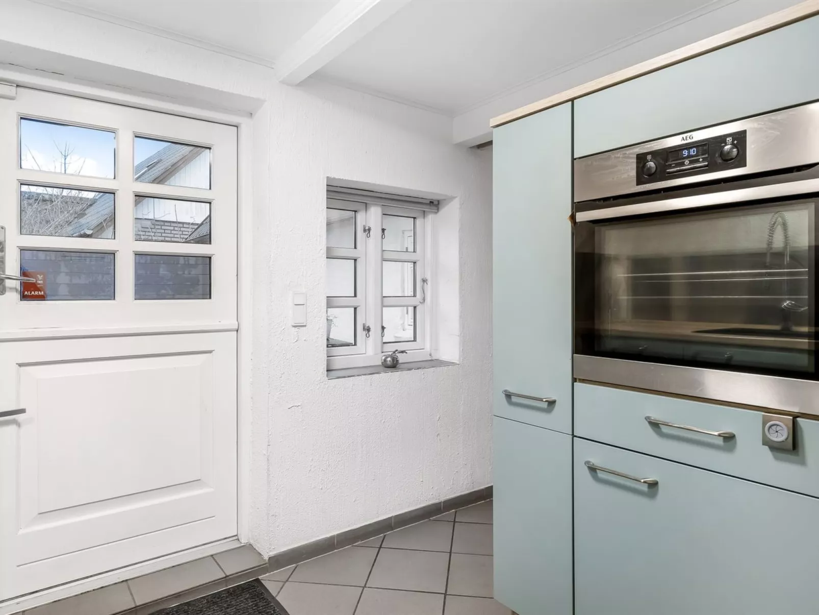 "Yorik" - 1.6km from the sea-Binnen