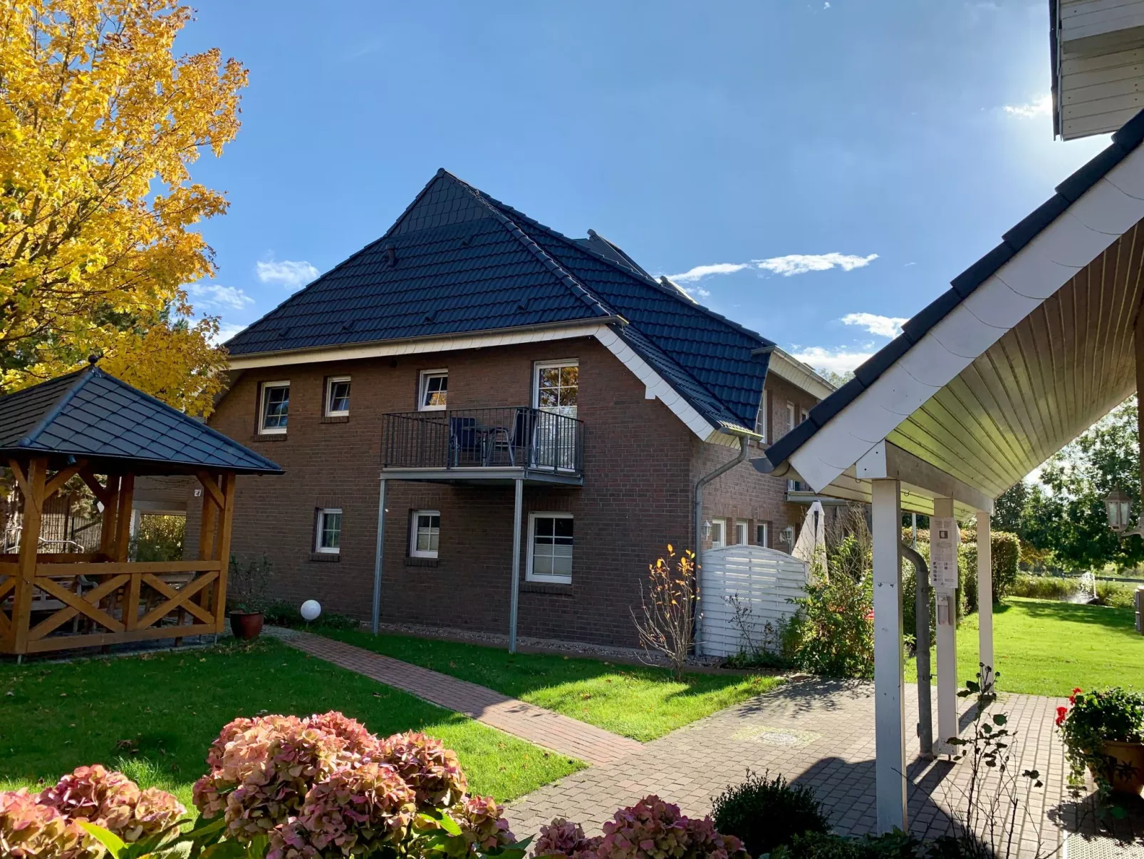 Mit Balkon - Image-tags.info