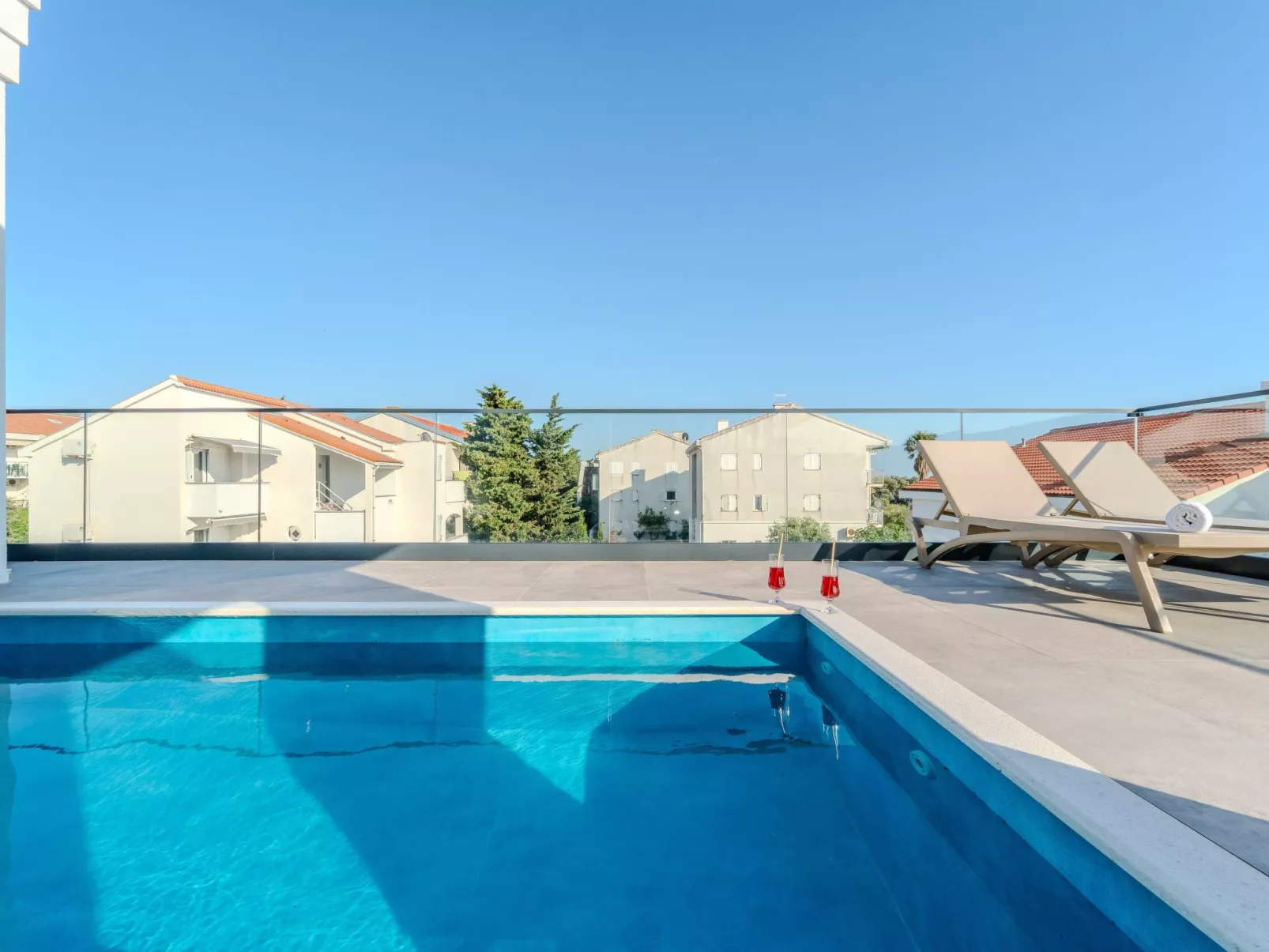 Vier-Schlafzimmer-Wohnung Dantela mit Tauchbecken - Binnen