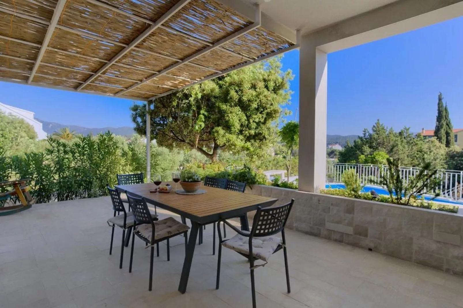 Villa Vera -Three Bedroom Villa with Swimming pool - Terras