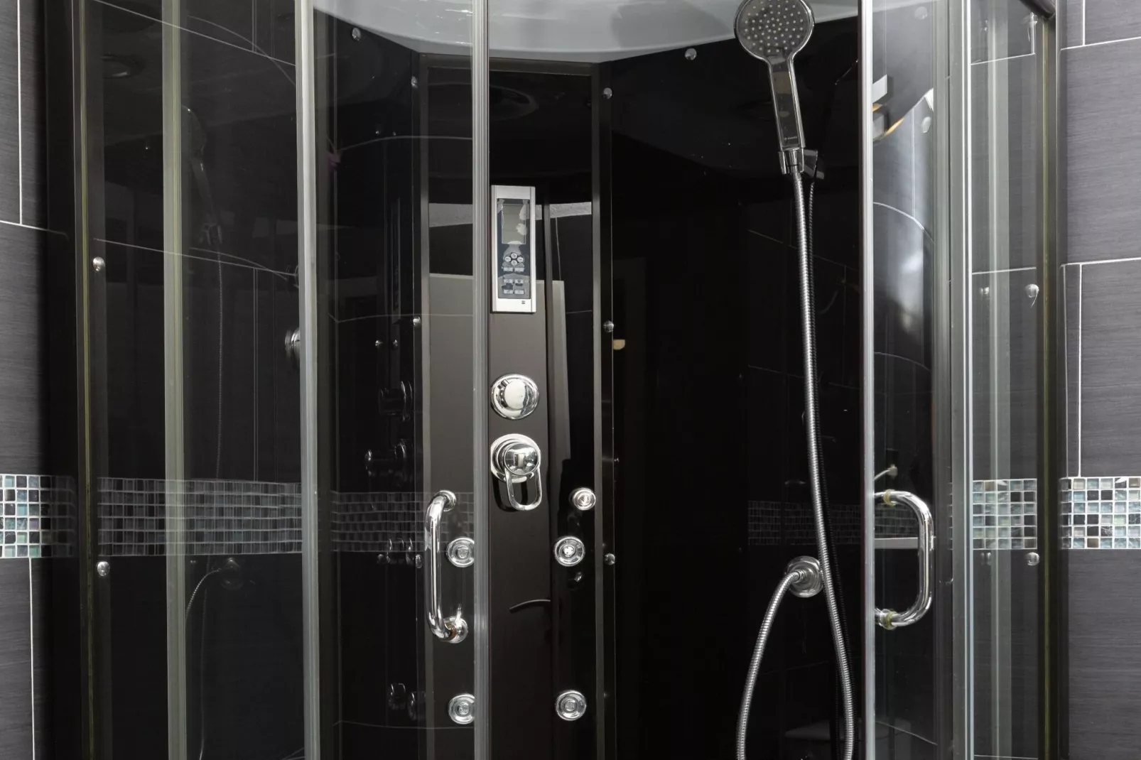 Villa Blanka - Six Bedroom Villa with Swimming Pool and Sea View-Slaapkamer