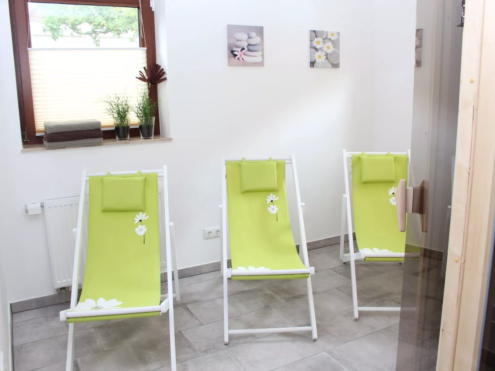 Nettes Ferienhaus in Hemfurth-Edersee mit Großer Terrasse - Image-tags.info