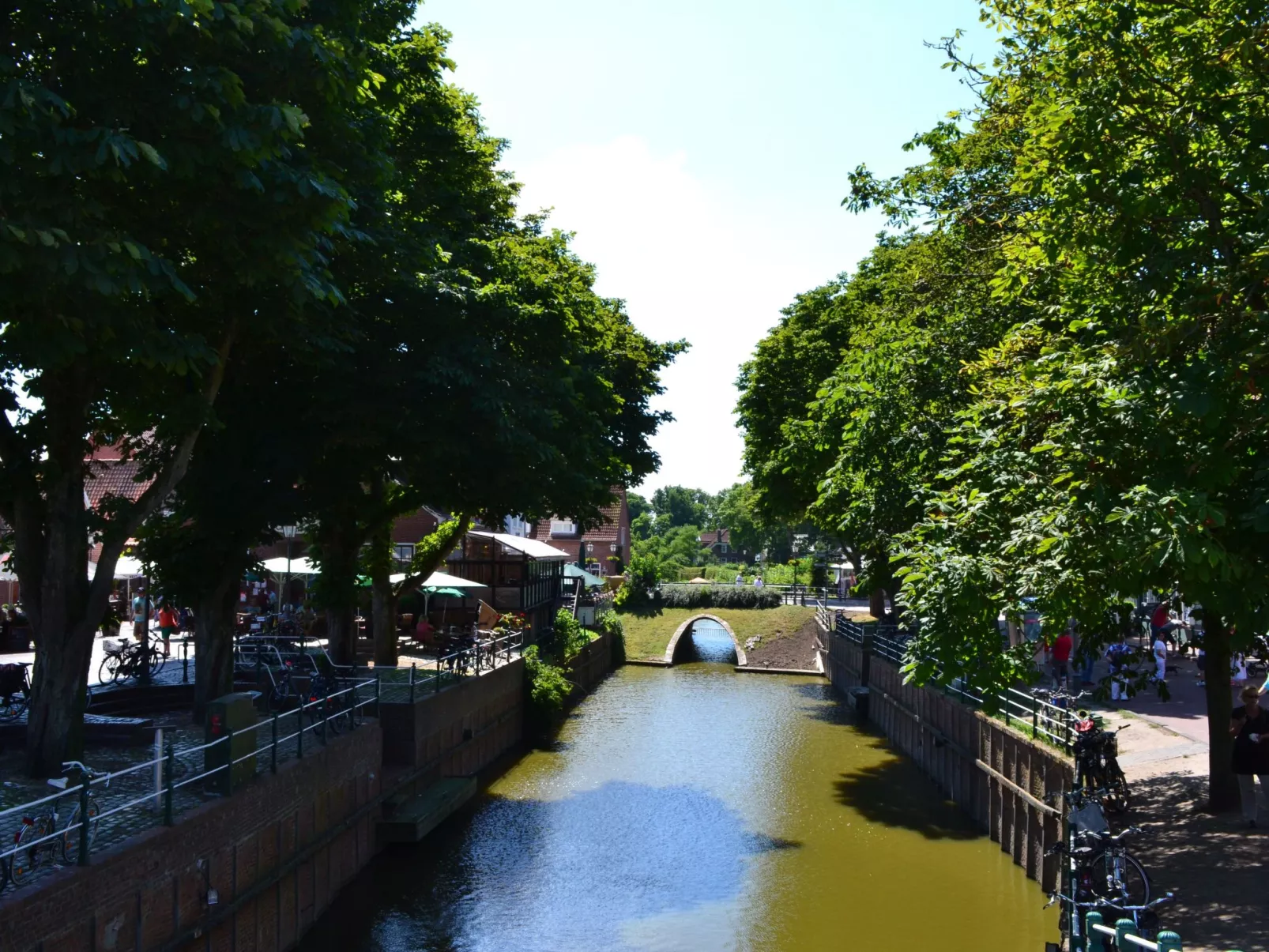 Landgut mit Dachterrasse - Buiten