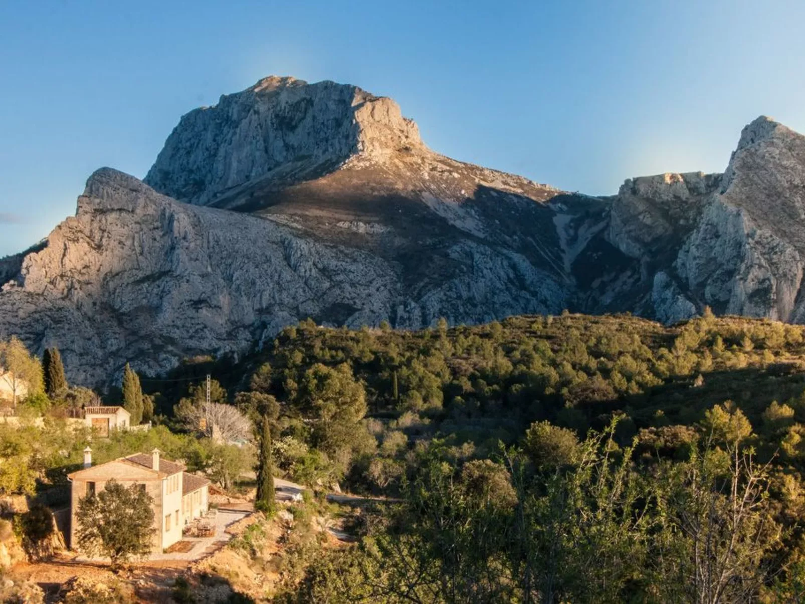 Leerstehendes Haus "Can Elisa" - Image-tags.info