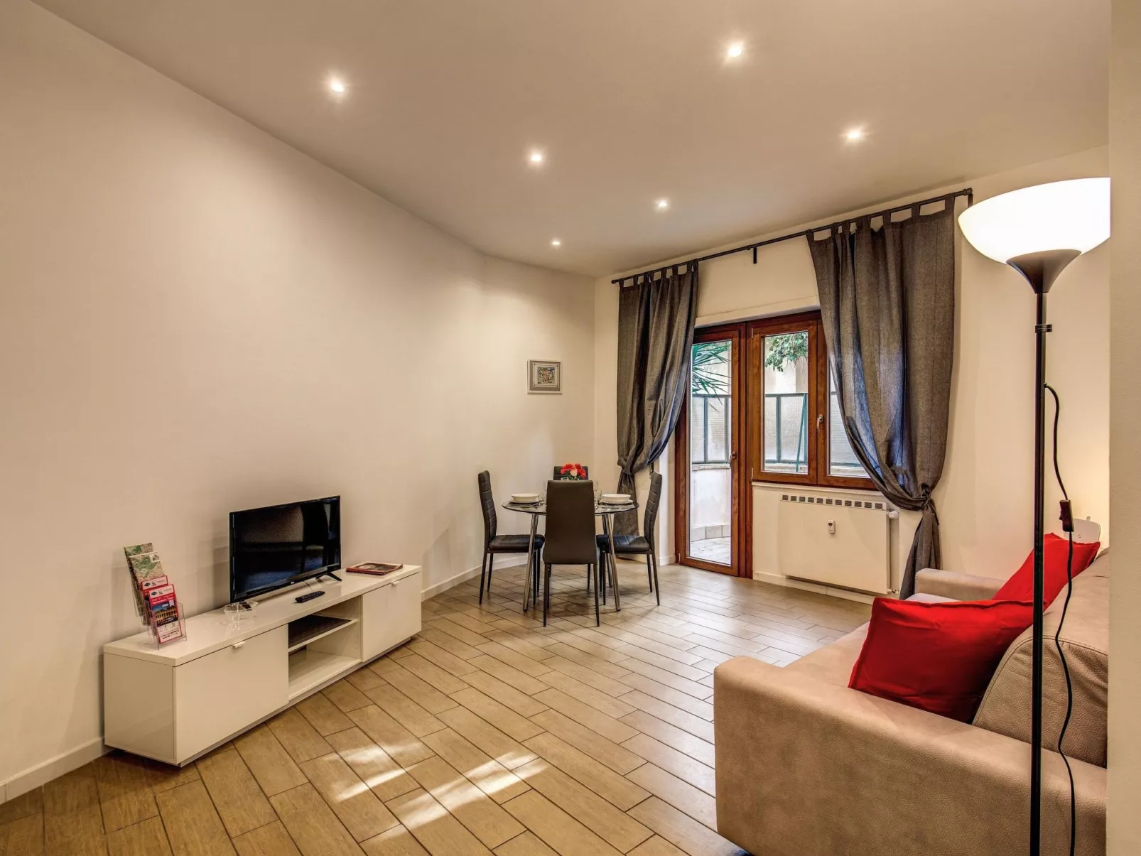 Wohnung Ardesia Terrasse in Rom-San Giovanni - Image-tags.info