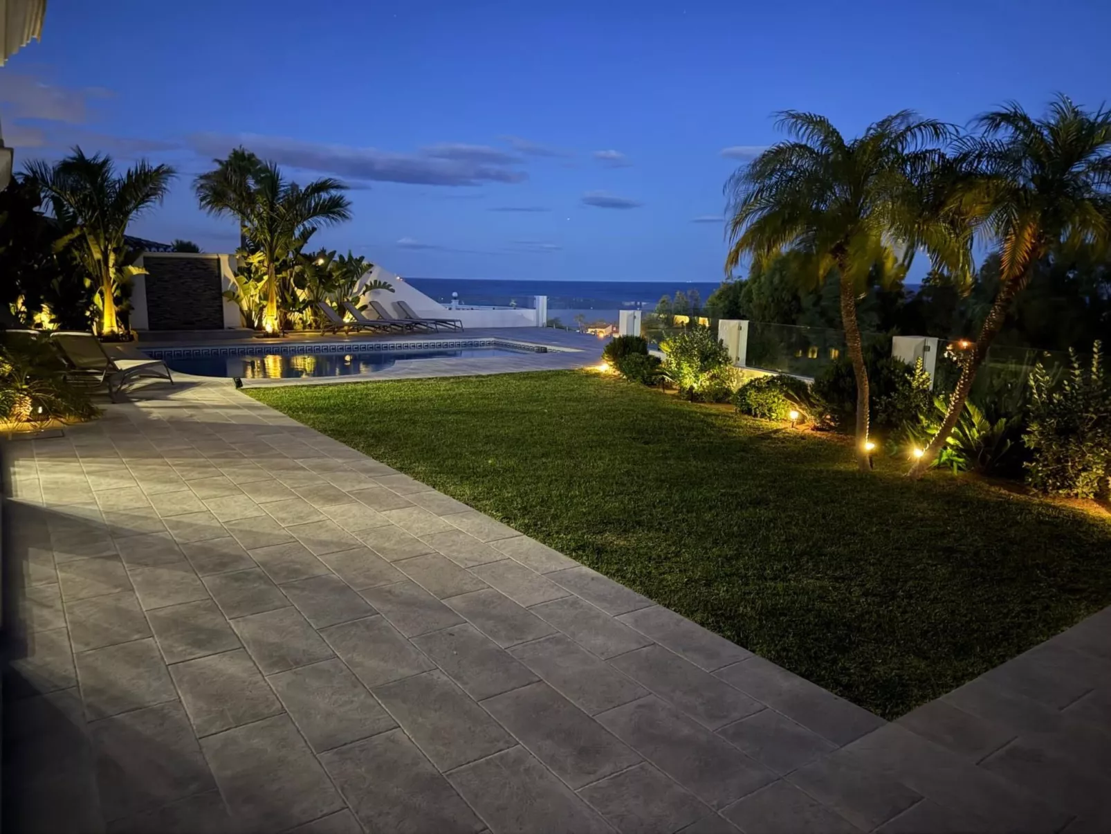 Luxusvilla, Casa Colina, mit Meerblick - Image-tags.info