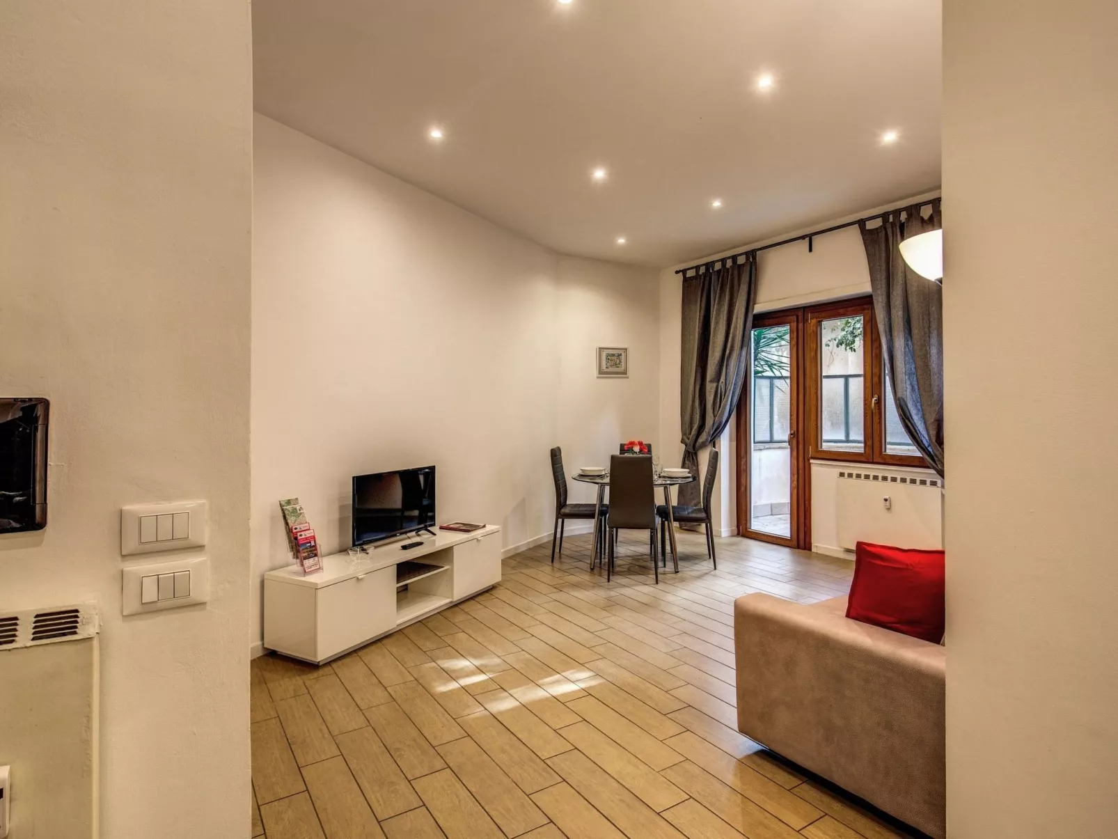 Wohnung Ardesia Terrasse in Rom-San Giovanni - Image-tags.info