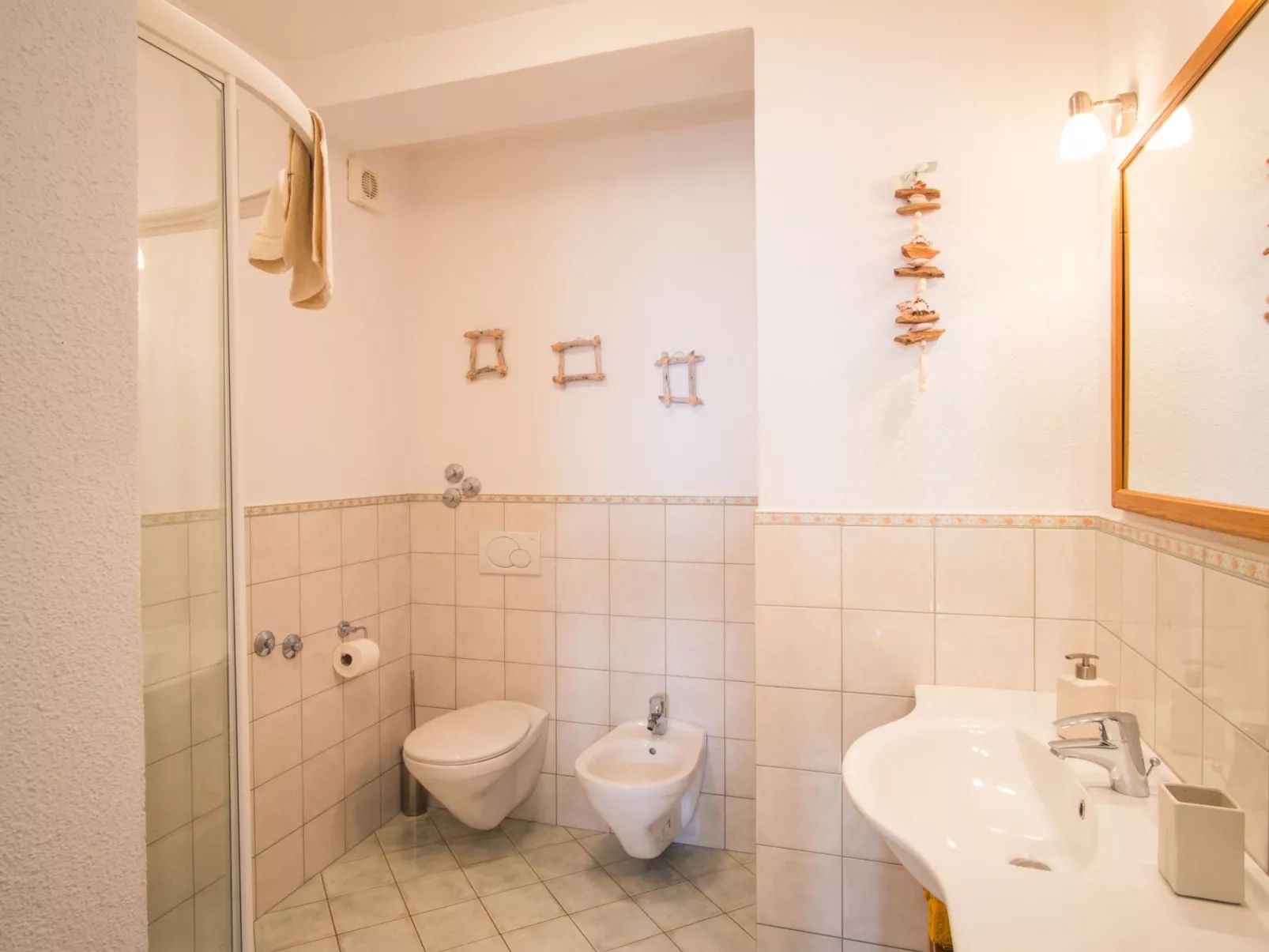 Villa mit Pool, Olivengarten und Meerblick - Image-tags.info