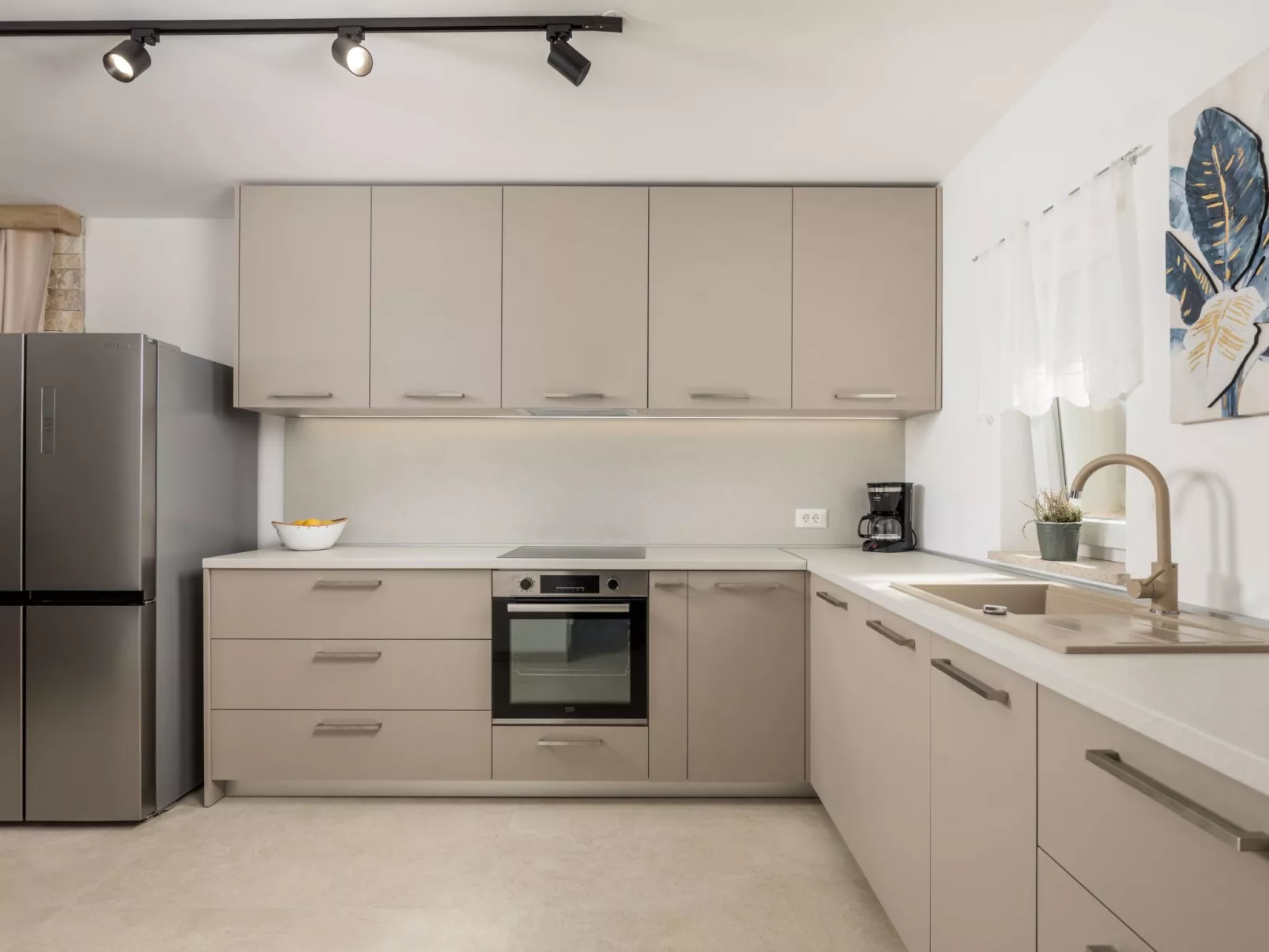 Romantische Villa mit Pool, umgeben von Natur - Image-tags.info