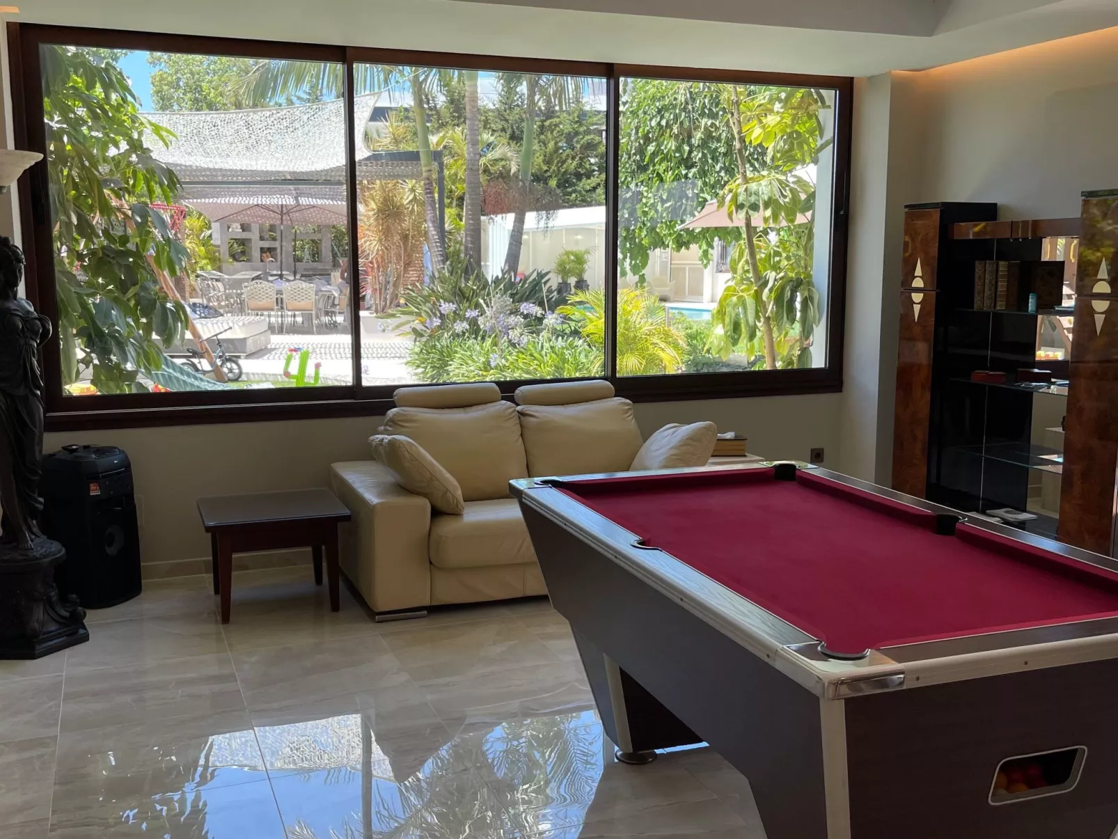 In der Nähe des Strandes, beheiztes Schwimmbad, Spielraum, Spielzimmer, etc - Image-tags.info