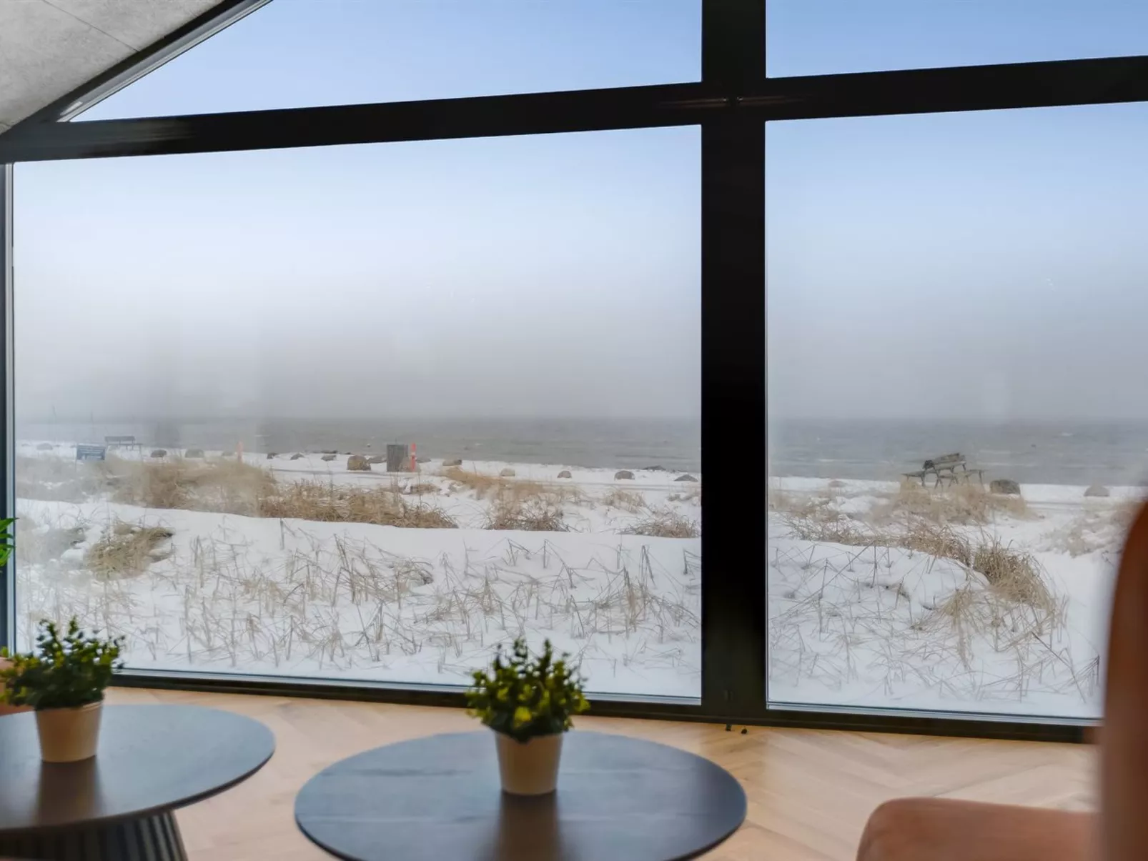 "Catalina" - 30m from the sea - Binnen