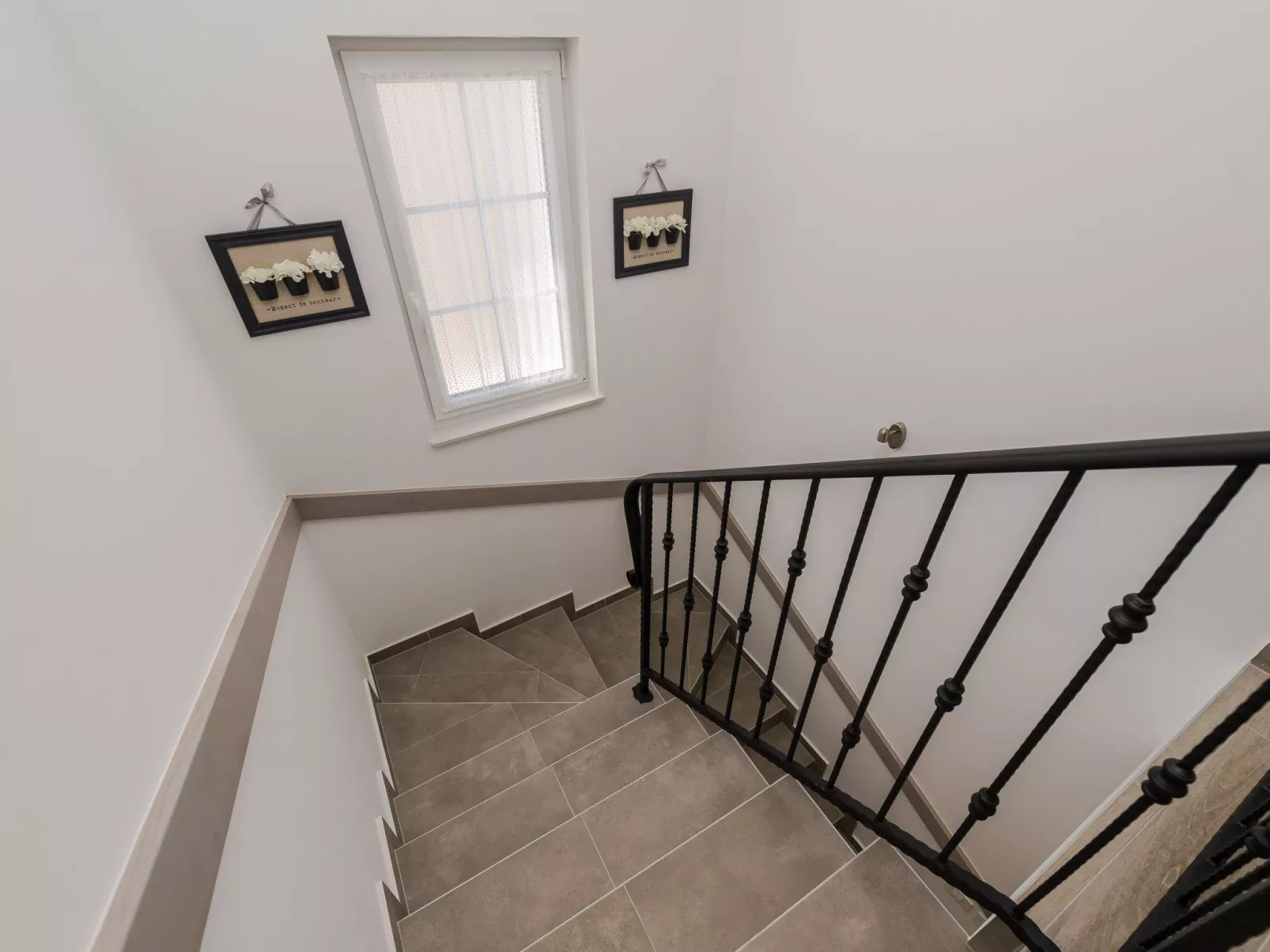 Neue Steinvilla mit beheiztem Pool in Strandnähe - Image-tags.info