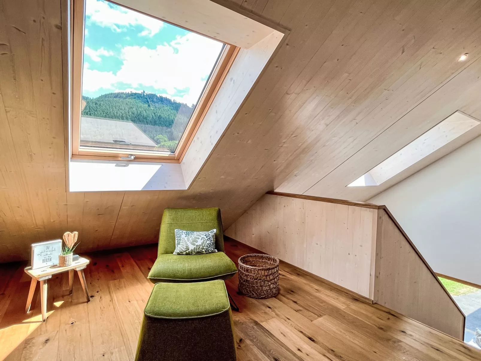 Kinast (HFT202)-Binnen