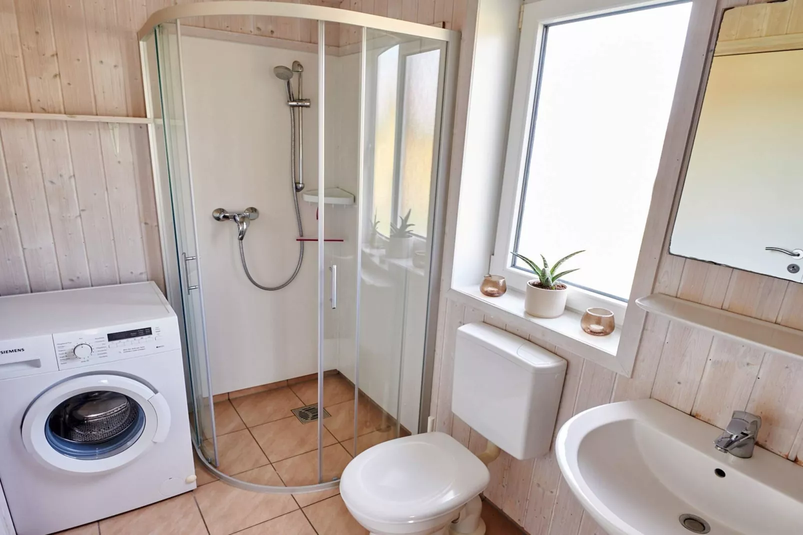 Vakantiehuis vlakbij de Noordzeedijk-Binnen