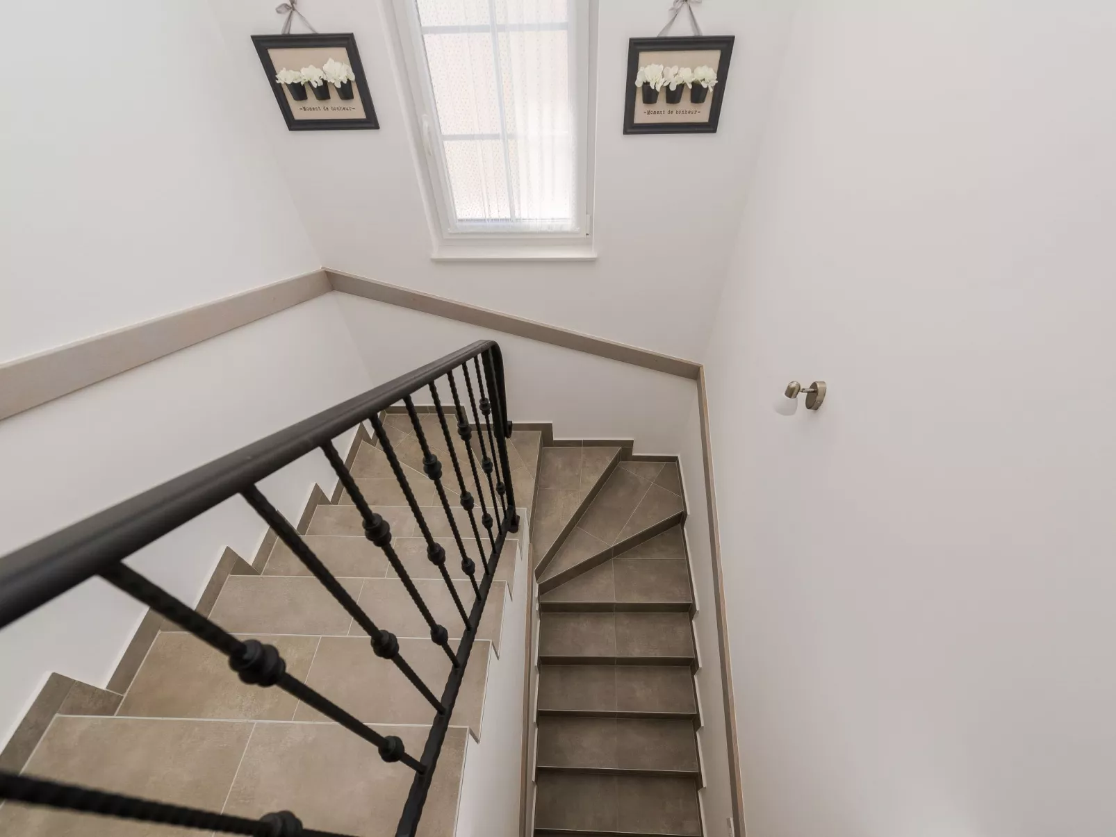 Neue Steinvilla mit beheiztem Pool in Strandnähe - Image-tags.info