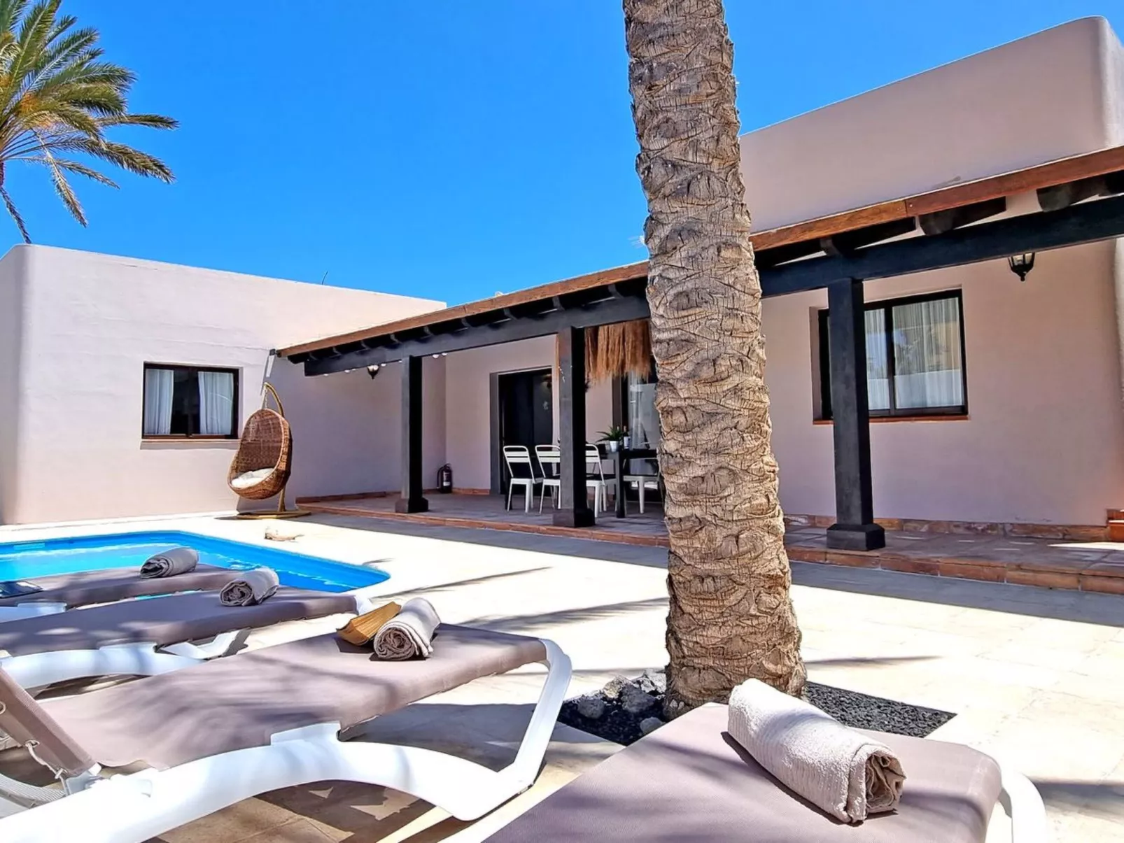 Komfortables Ferienhaus in Corralejo mit privatem Garten und beheiztem Pool - Image-tags.info