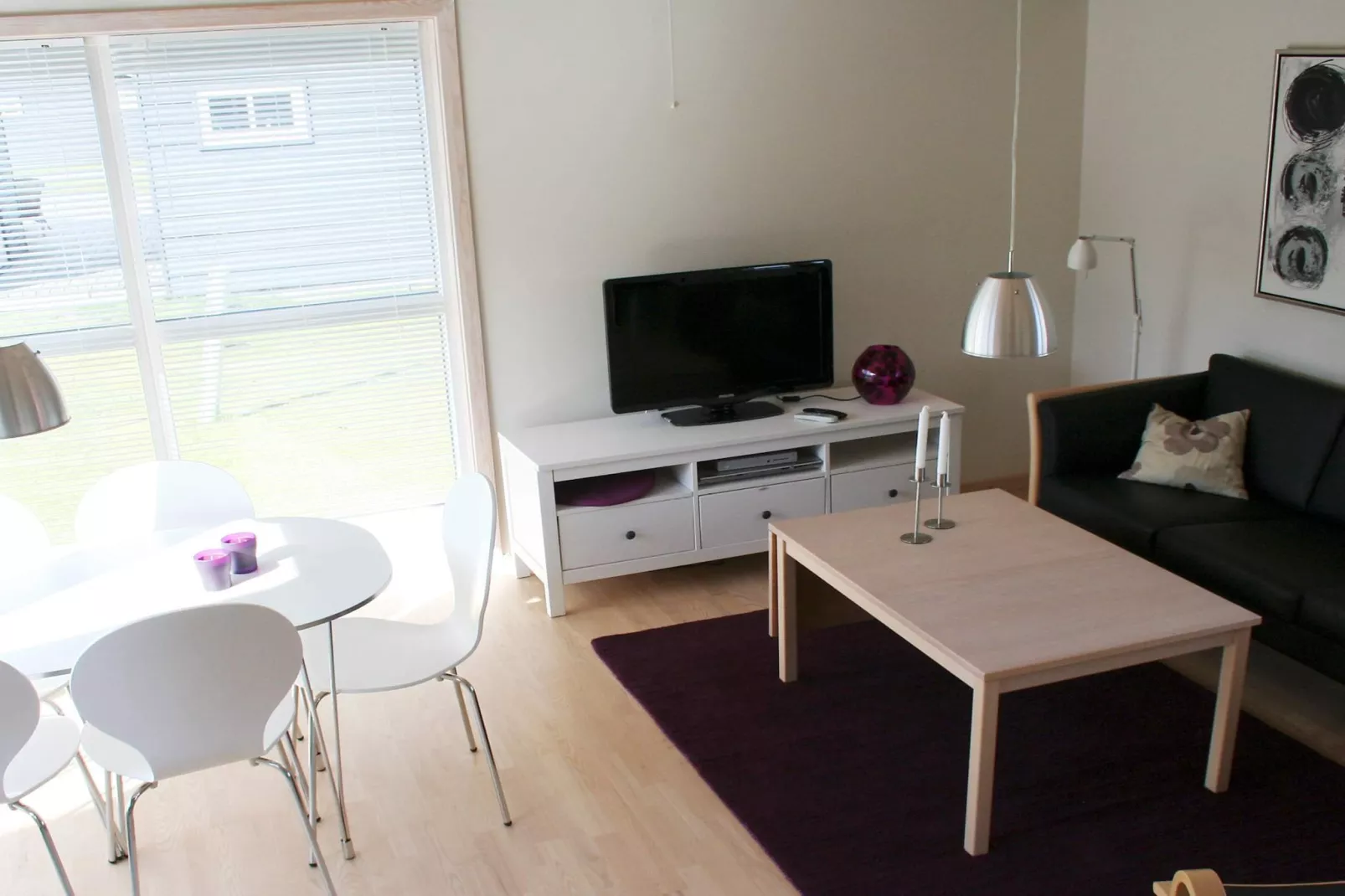 6 Pers., 2 Soveværelser,Stue/Bad - Binnen