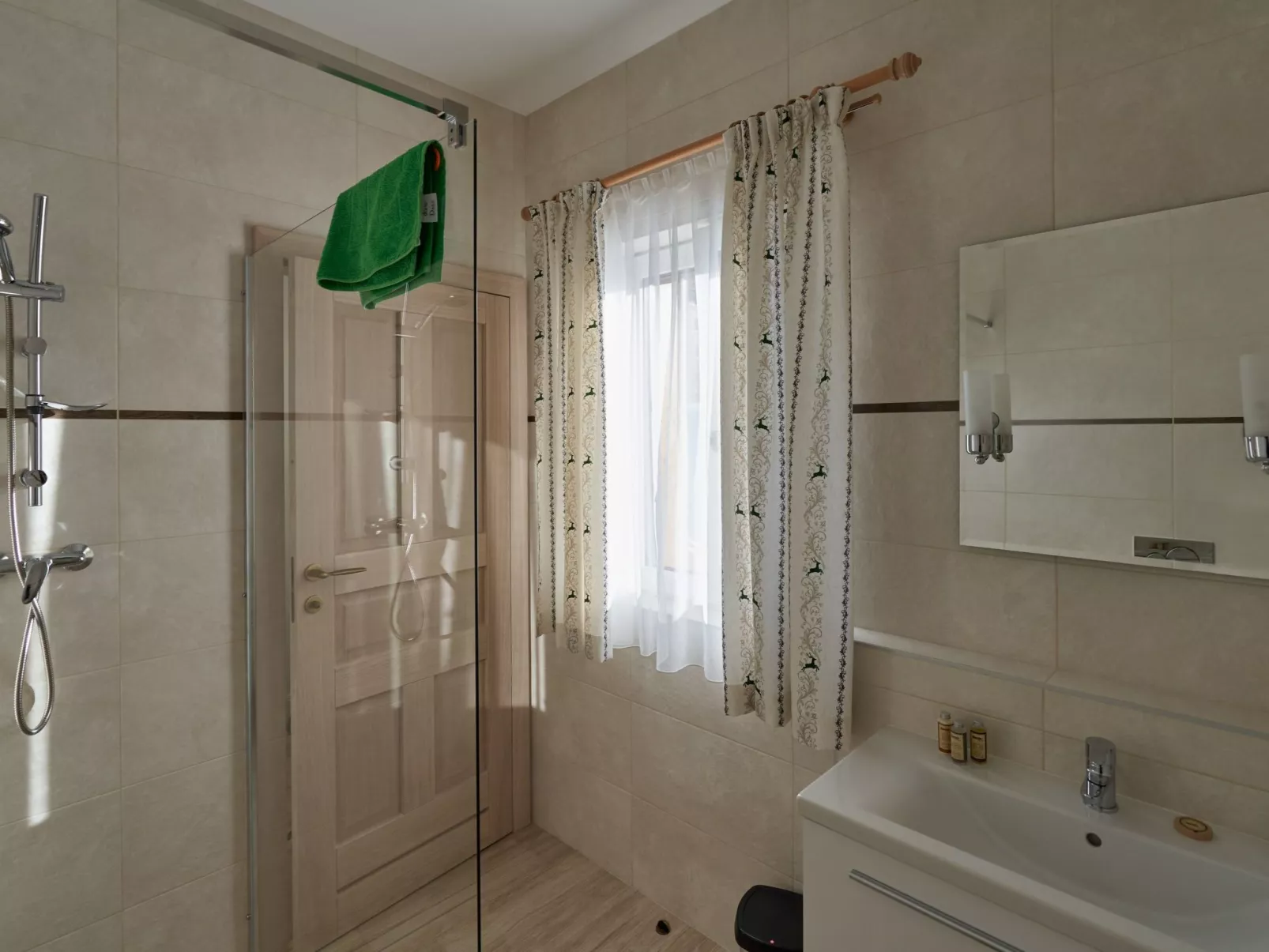 Charmante Ferienwohnung in Bad Aussee mit Grill und Garten und Bergblick - Image-tags.info