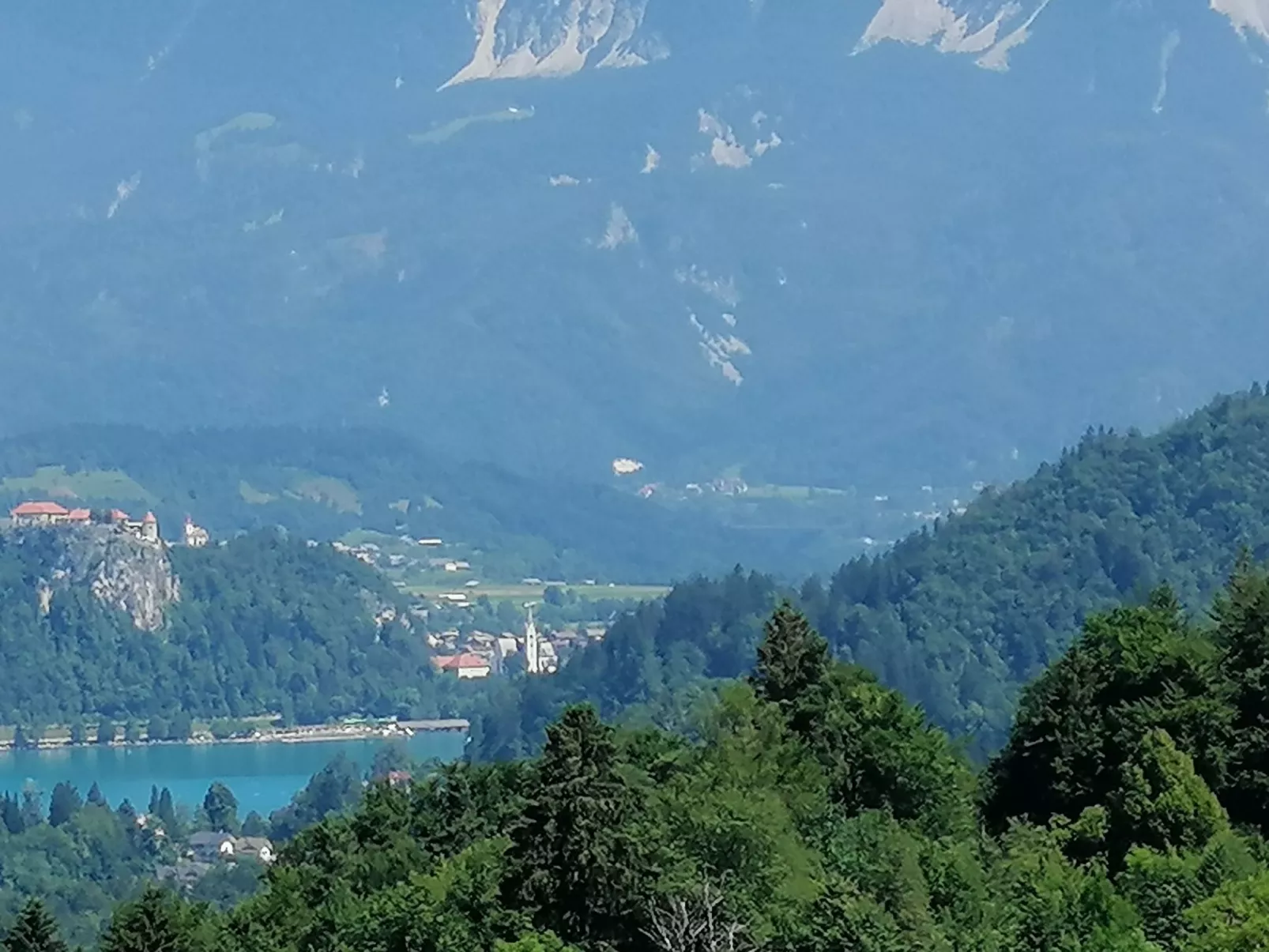 Studio-Appartement mit Balkon - Image-tags.info