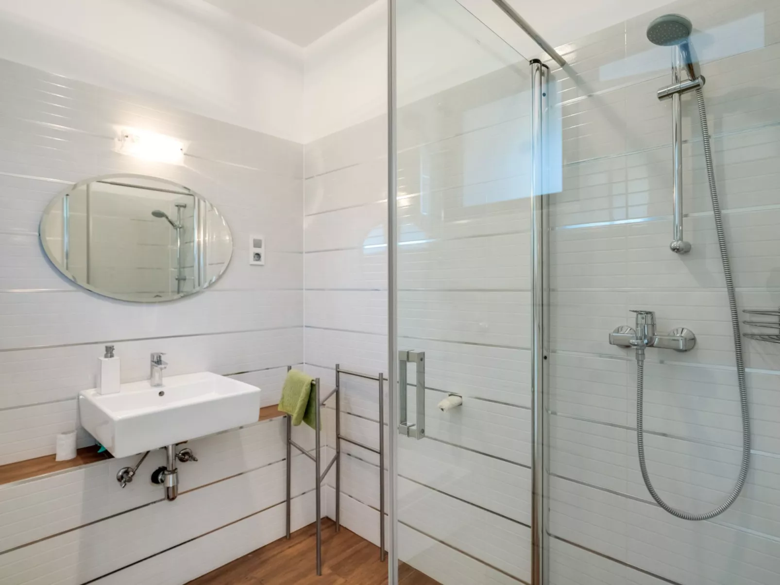 Villa "View" mit Blick auf das Wasser - Image-tags.info