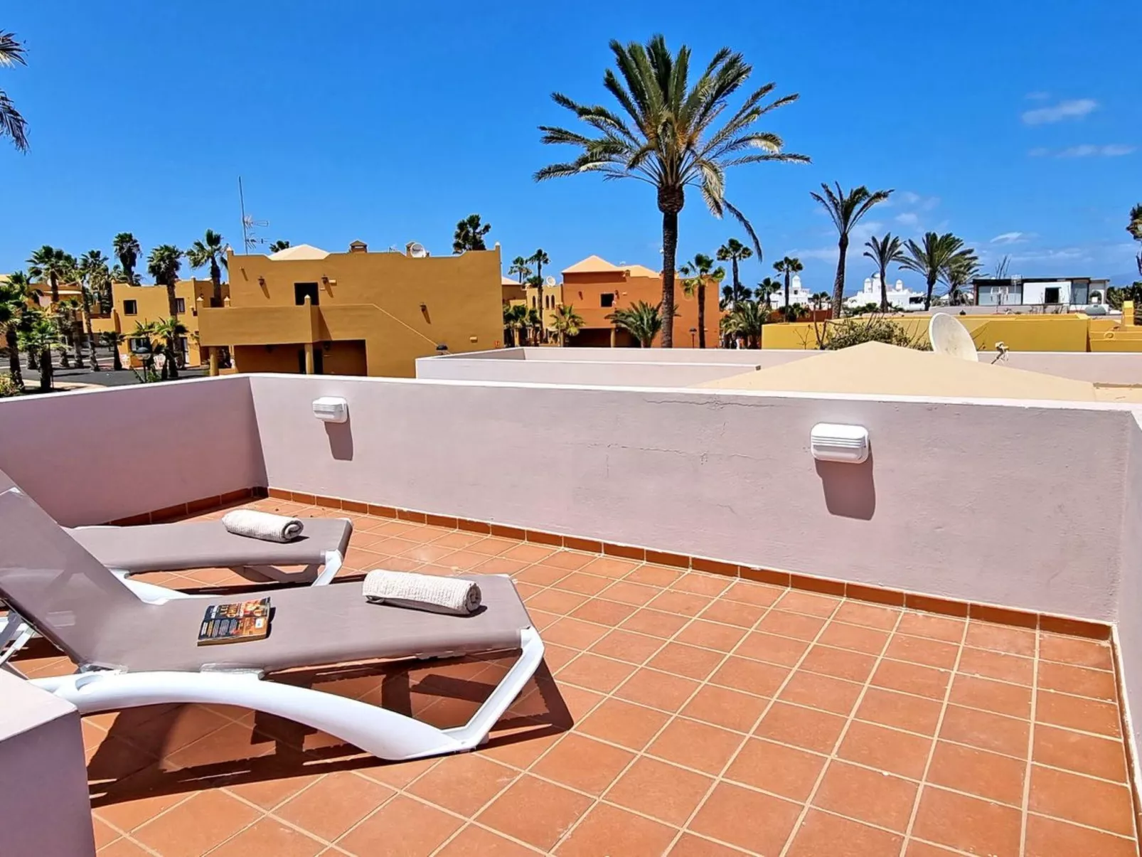 Komfortables Ferienhaus in Corralejo mit privatem Garten und beheiztem Pool - Image-tags.info