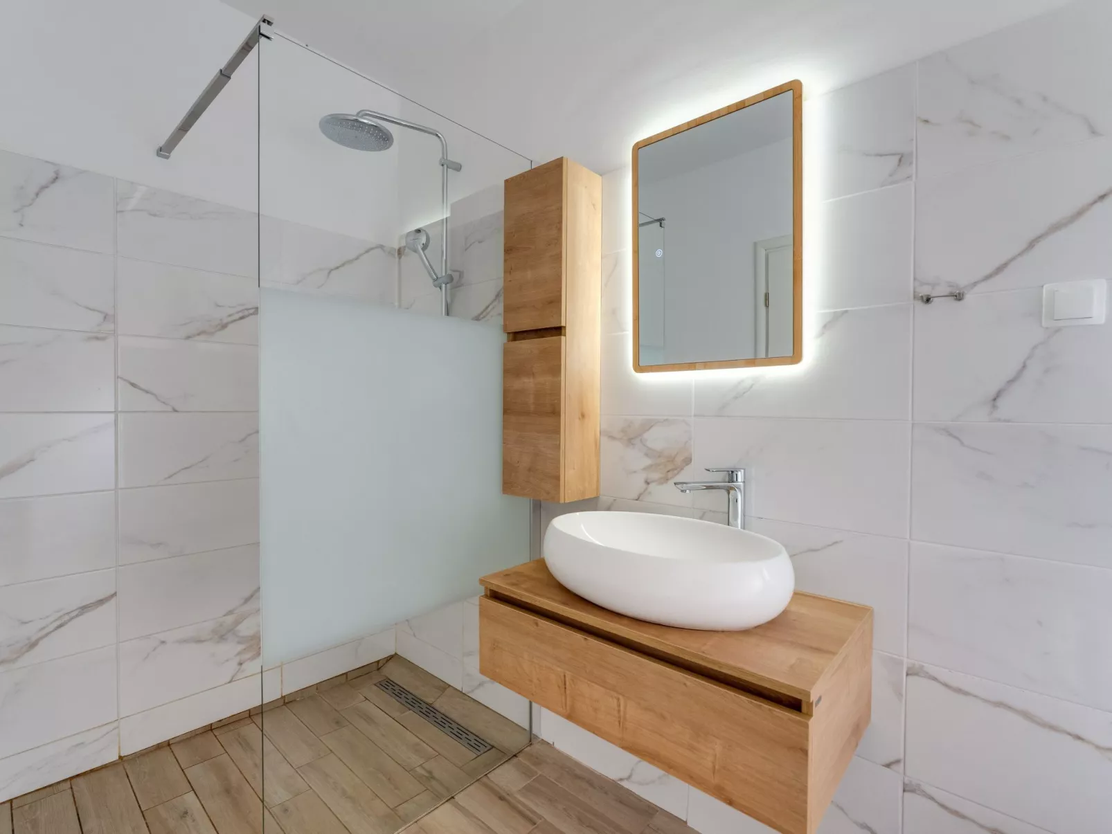 Schöne neue Villa mit Pool in Strandnähe - Image-tags.info