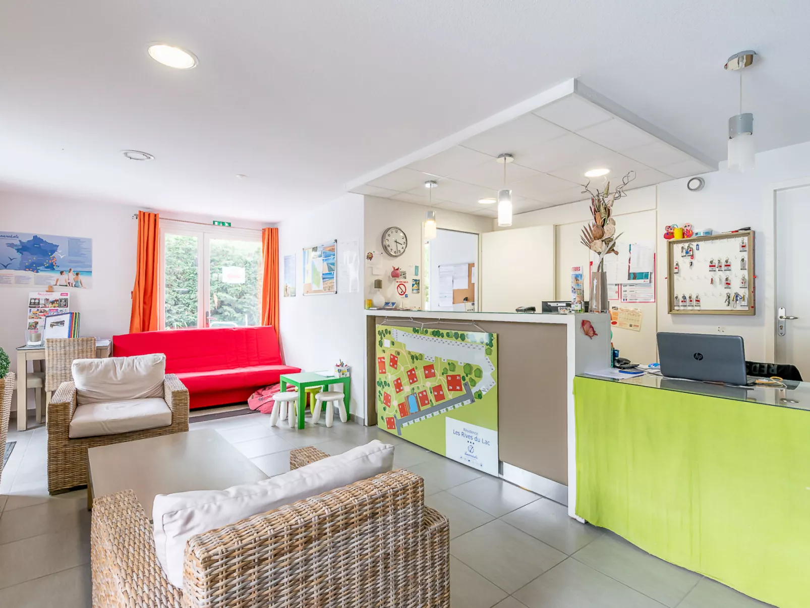 Les Rives du Lac-Binnen