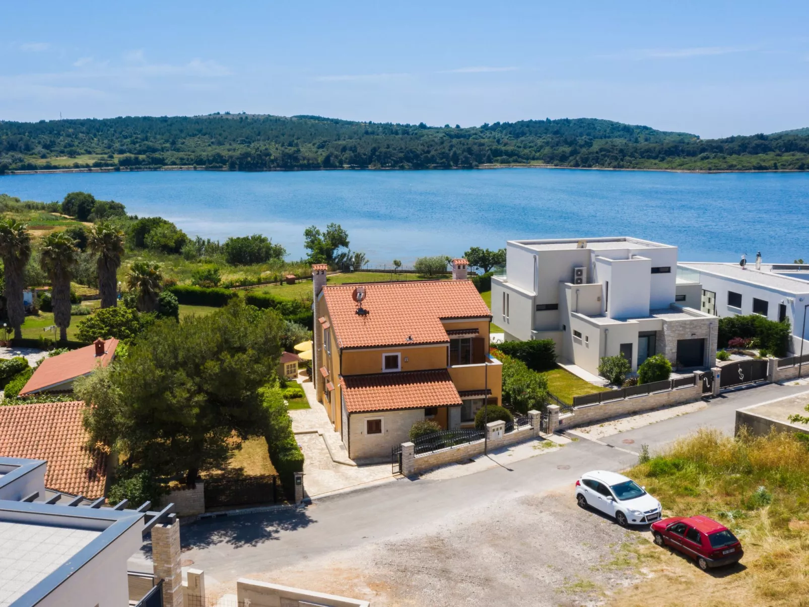 In Pomer mit privatem beheizten Pool und Meerblick - Image-tags.info