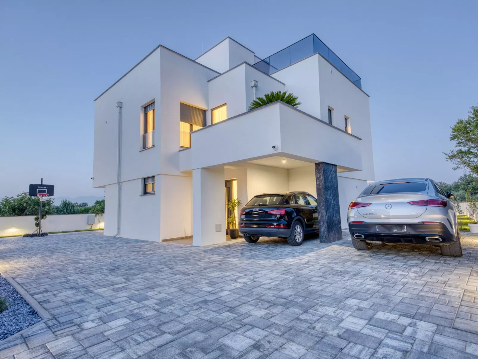 Villa Elena - Image-tags.info