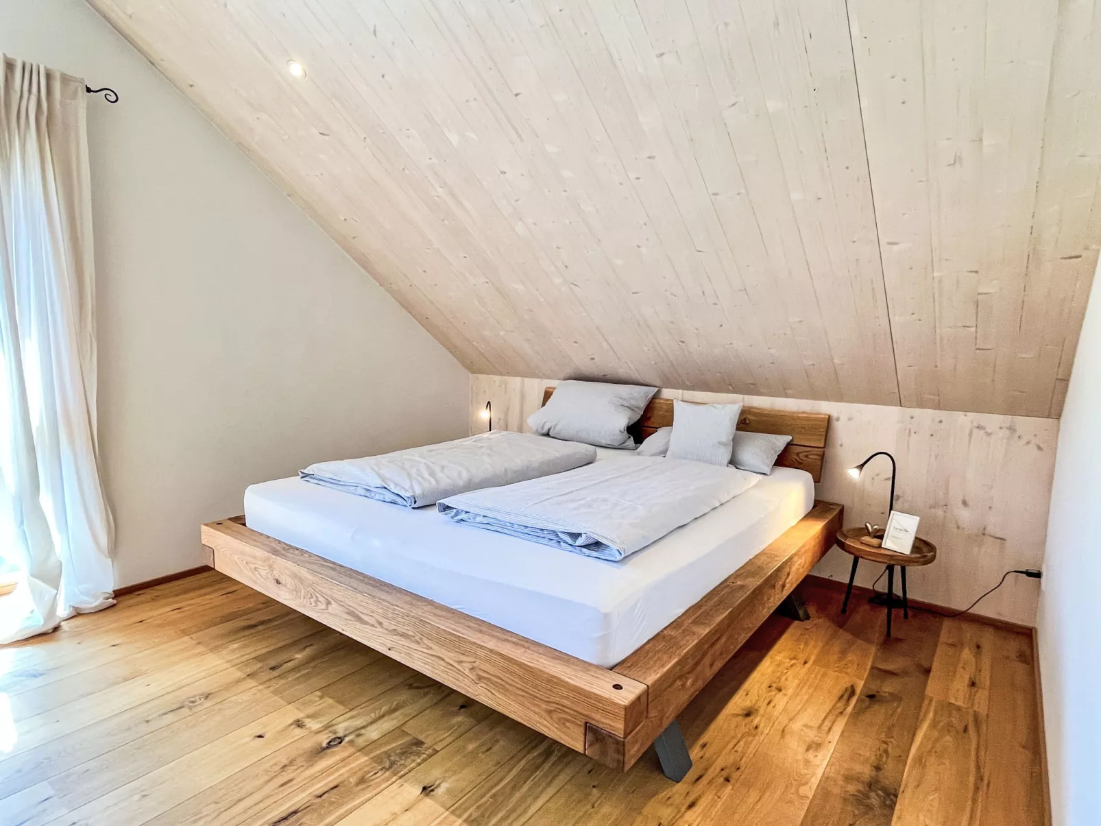 Kinast (HFT202)-Binnen