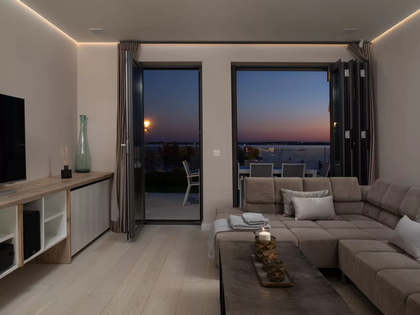 Four Seasons Vrsi - Image-tags.info