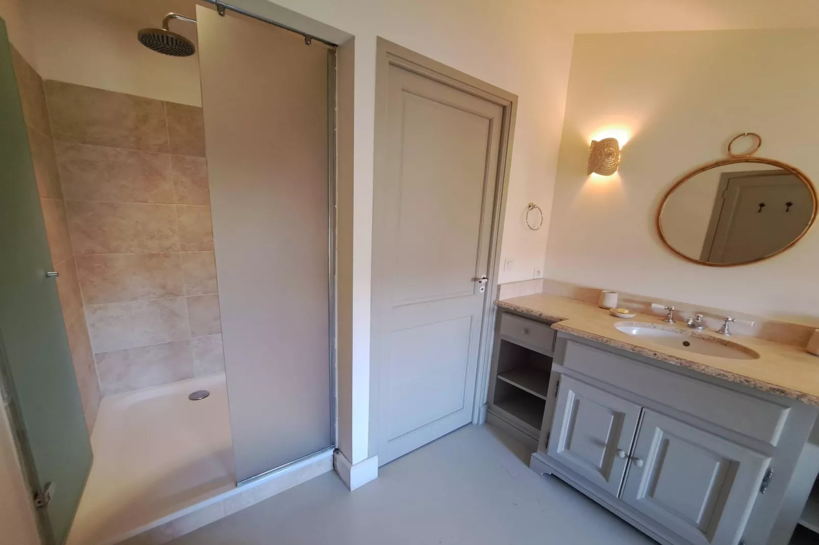 Mas Maillane demeure du XVIIIe entièrement rénové-Badkamer