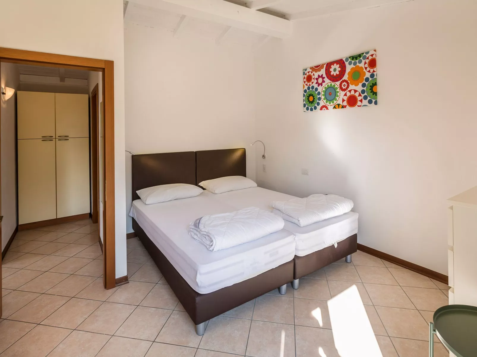 Zwei-Zimmer-Wohnung mit Seeblick, Grill und Gemeinschaftspool - Image-tags.info