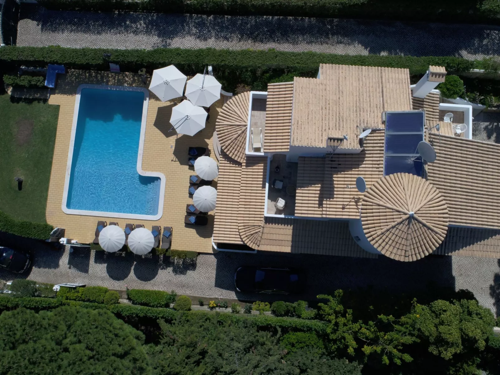 Villa mit 6 Schlafzimmern, Familie, Gruppen, Strand, Pool, Garten - Image-tags.info