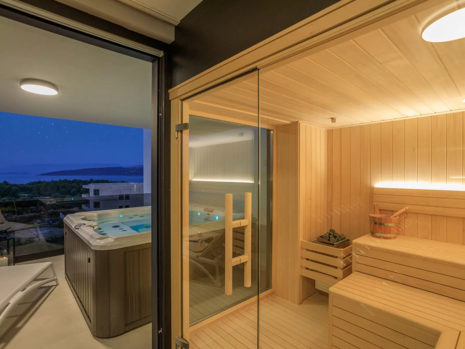 Neue moderne Villa mit Pool in der Nähe von dem - Image-tags.info